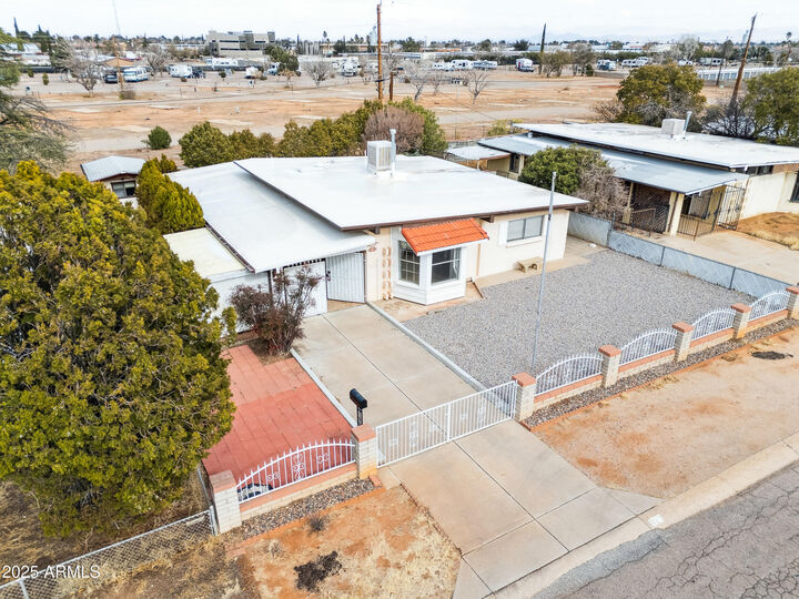 Property Photo: 381 W Brown Drive AZ 85635