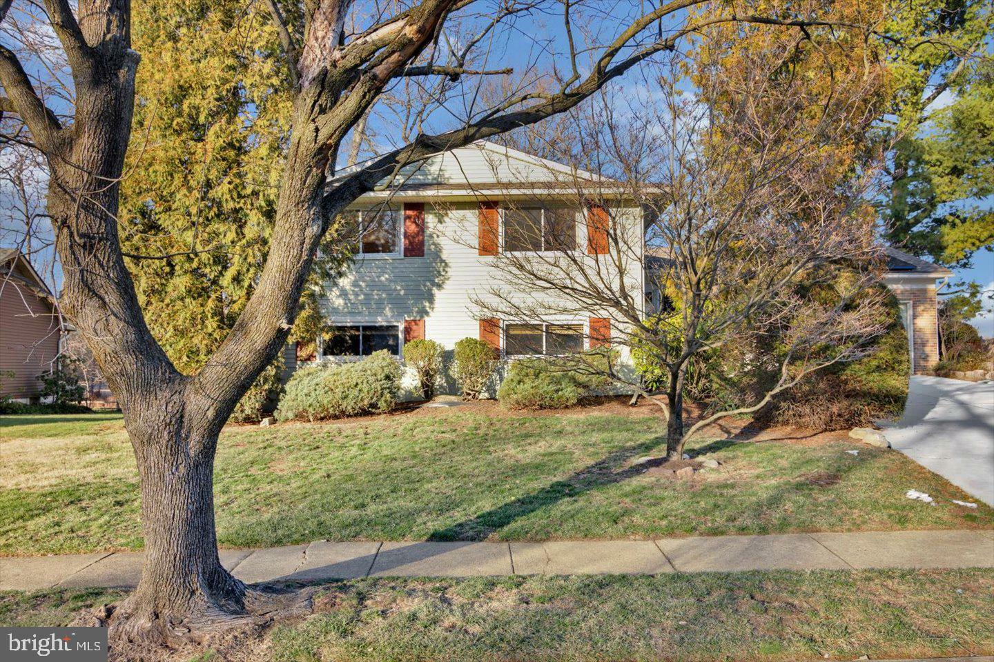 846 Lafayette Drive  Mount Laurel NJ 08054 photo