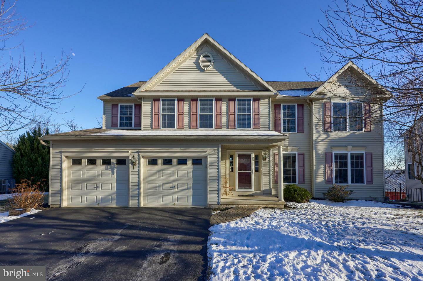 Property Photo:  3310 Greenridge Drive  PA 17554 