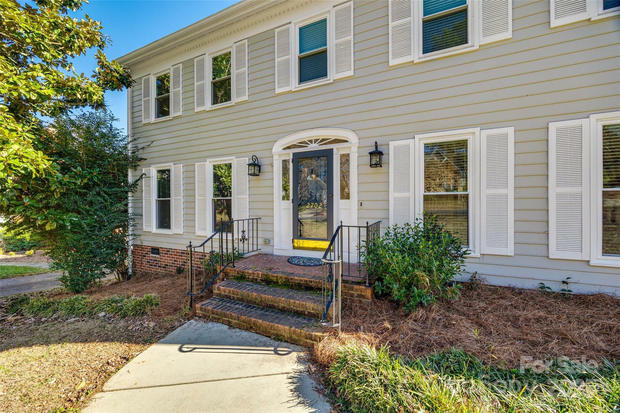 Property Photo:  2702 Oxborough Drive  NC 28105 