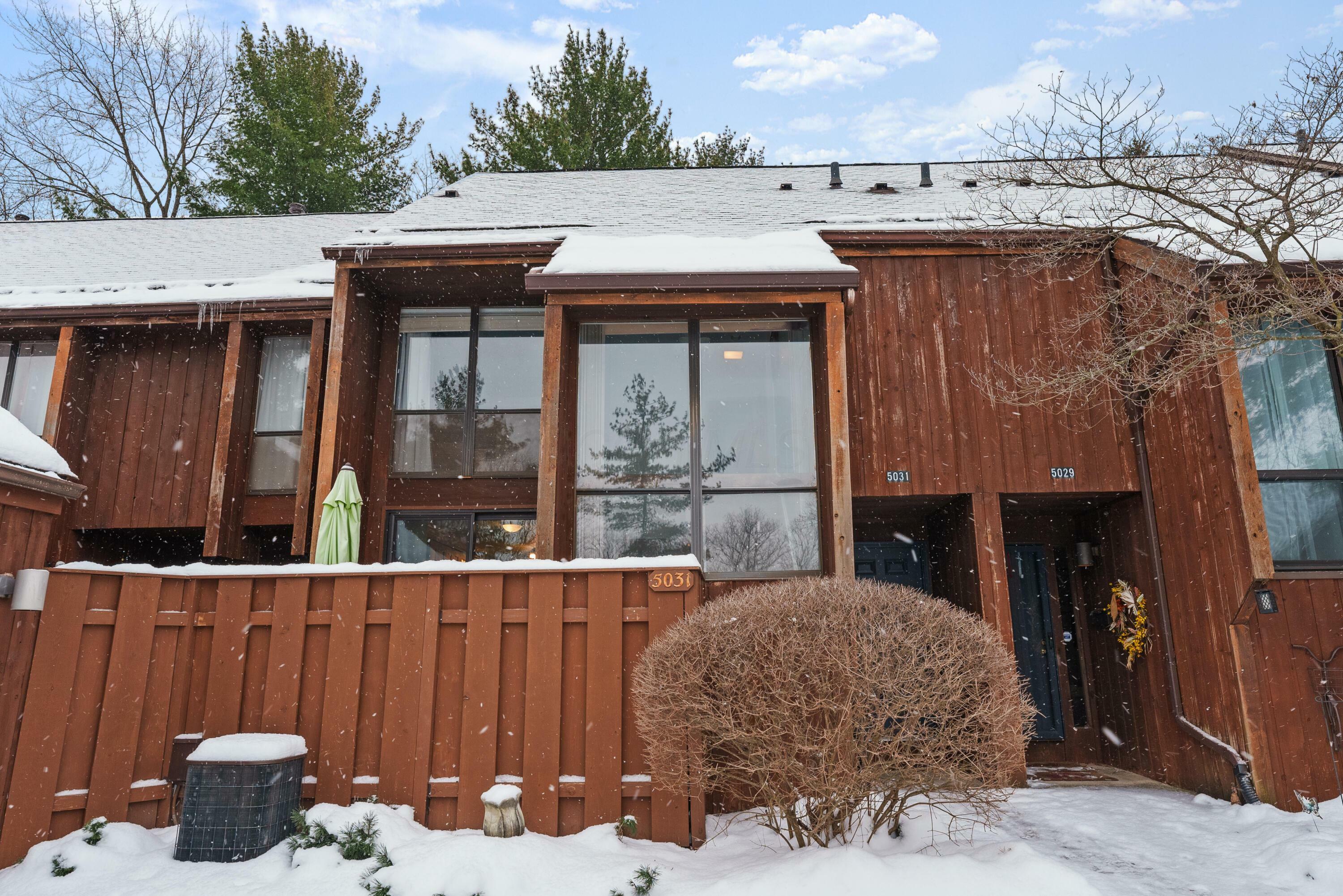 Property Photo: 5031 Chuckleberry Lane OH 43081