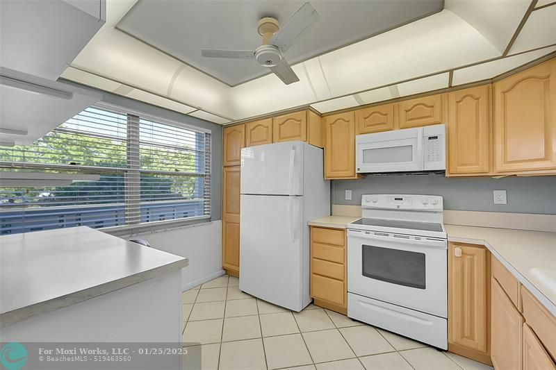 3002 Portofino Isle J2  Coconut Creek FL 33066 photo