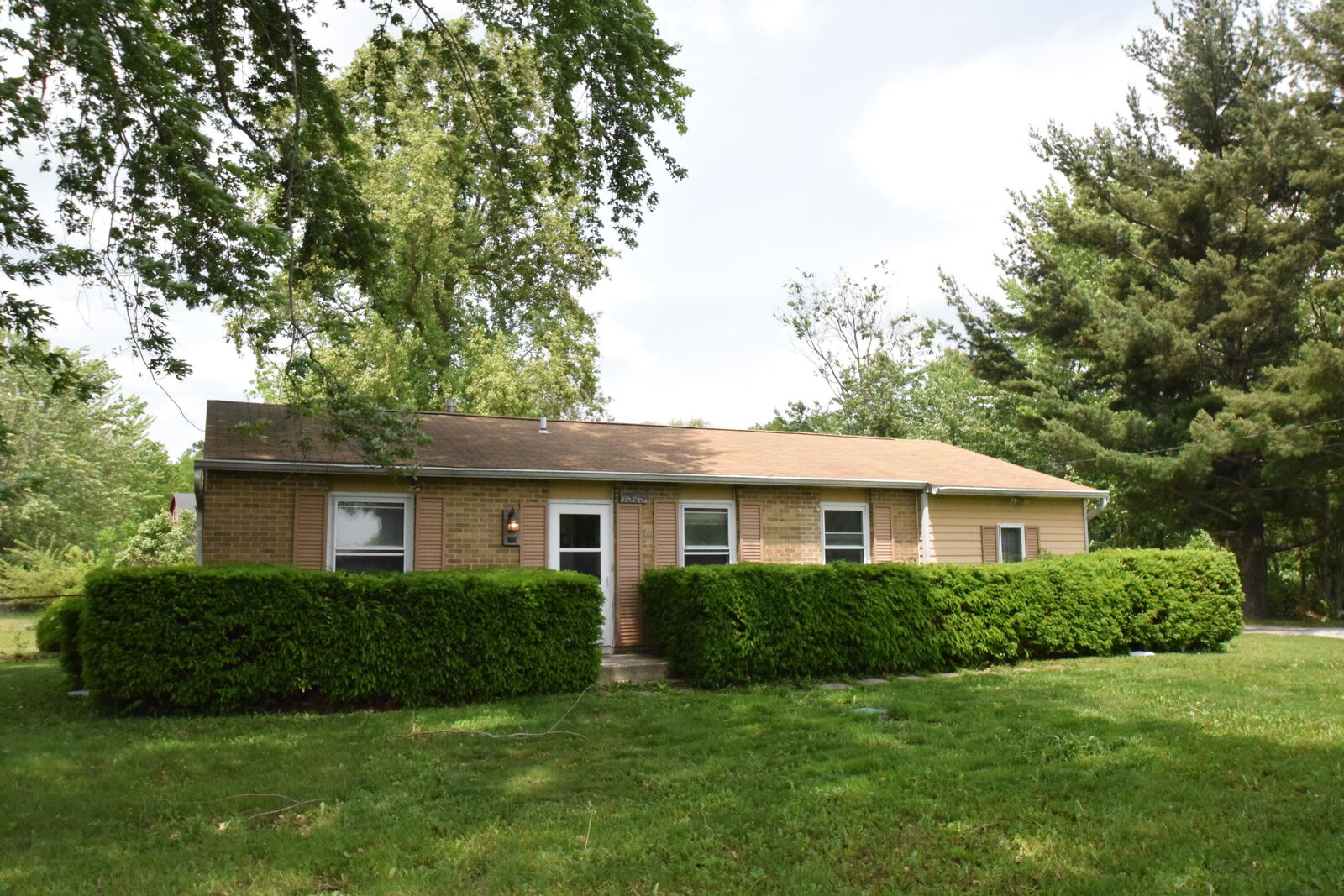 Property Photo: 1325 Indian Boundary Road IN 46304