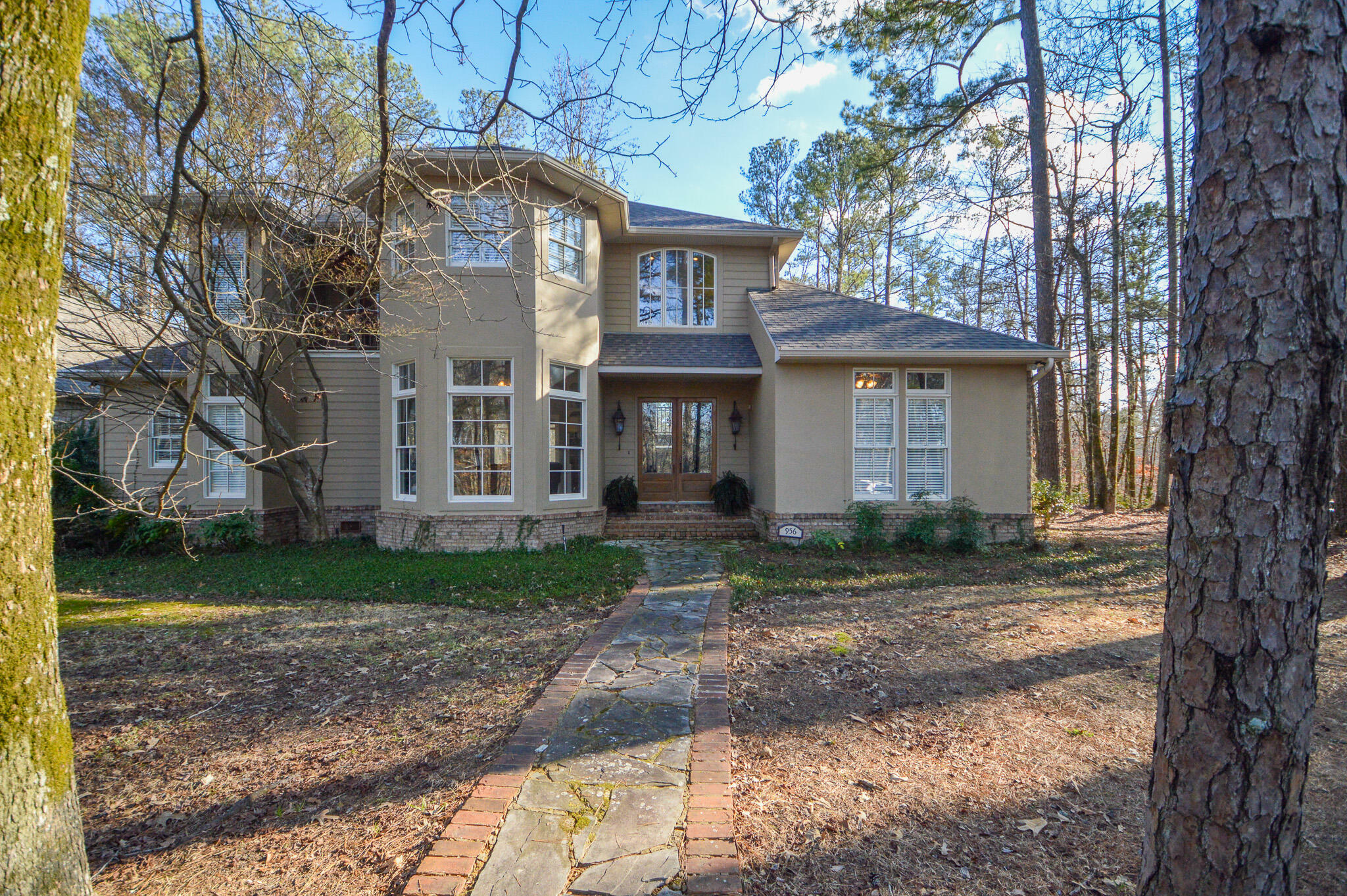 Property Photo:  956 Valley Hills Circle  MS 39759 