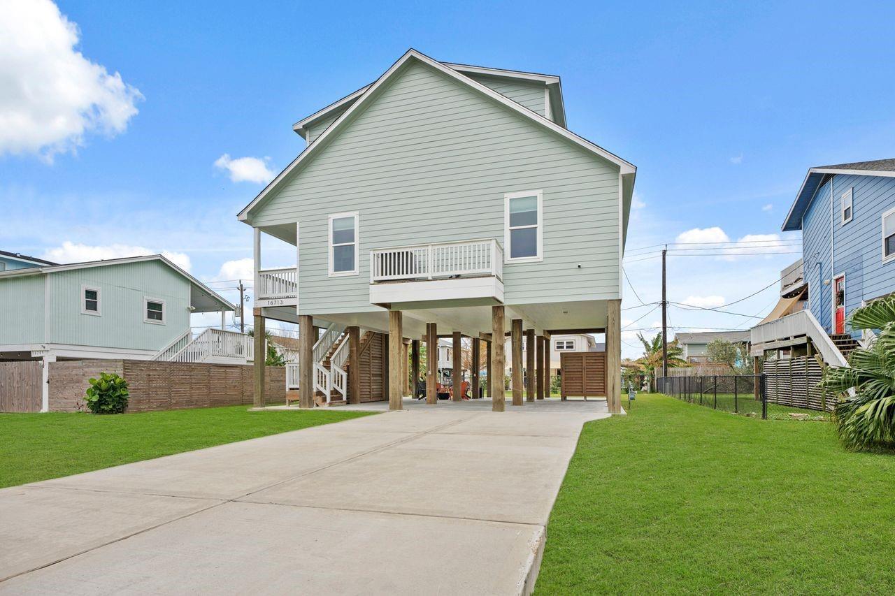 Property Photo: 16713 Moby Dick TX 77554