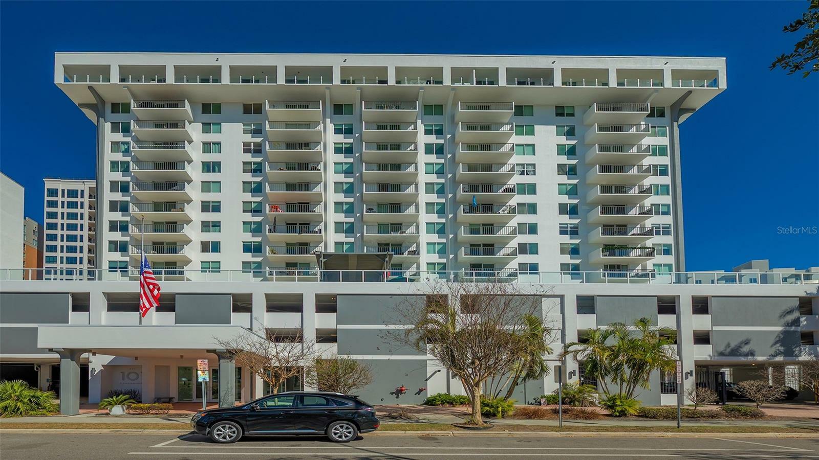 Property Photo:  101 S Gulfstream Avenue 8G  FL 34236 