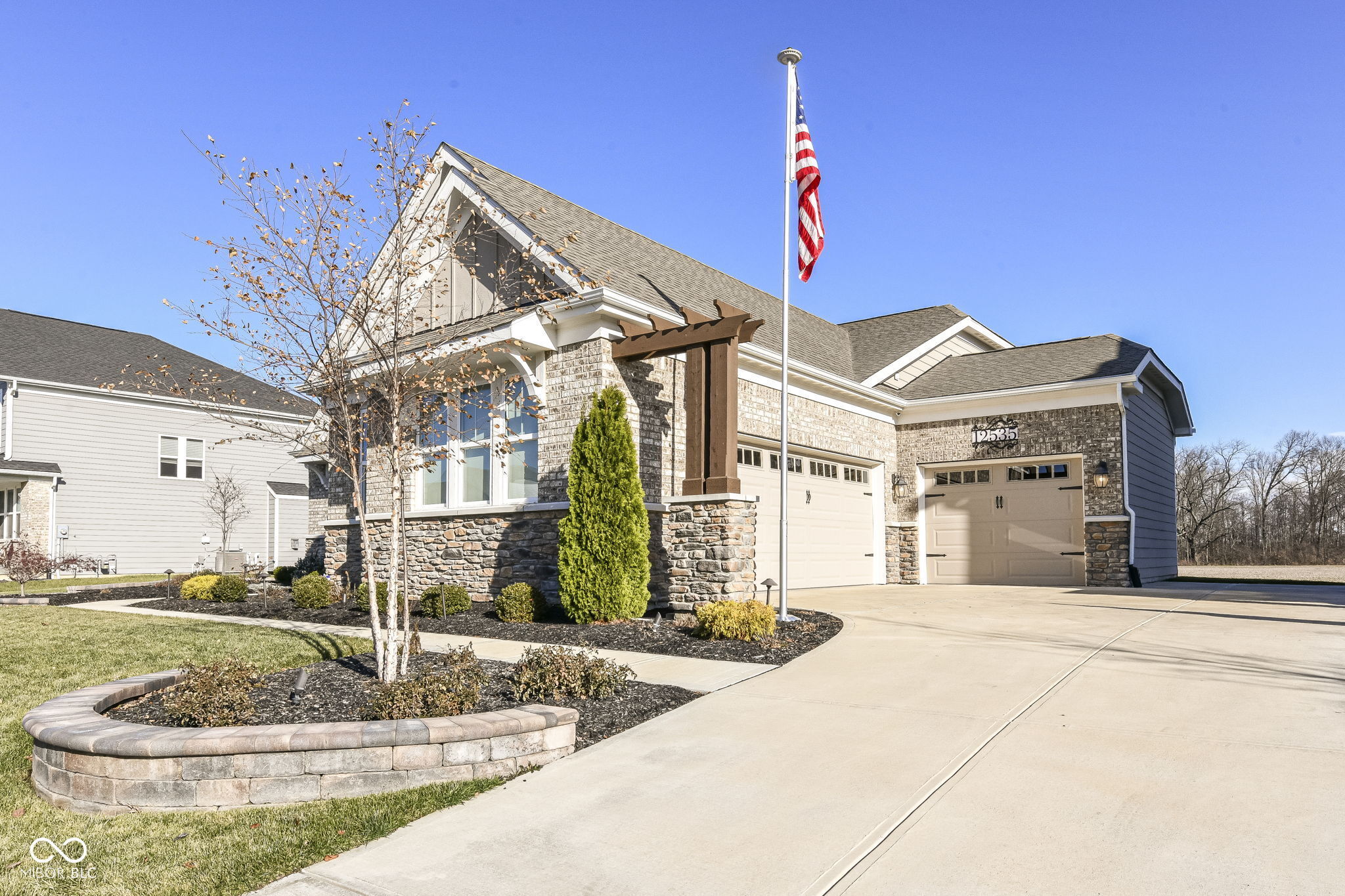 Property Photo: 12535 Tidecrest Drive IN 46037