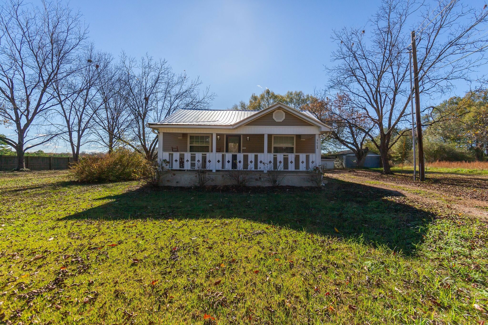 Property Photo:  660 Jacks Creek Cv A&B  TN 38340 