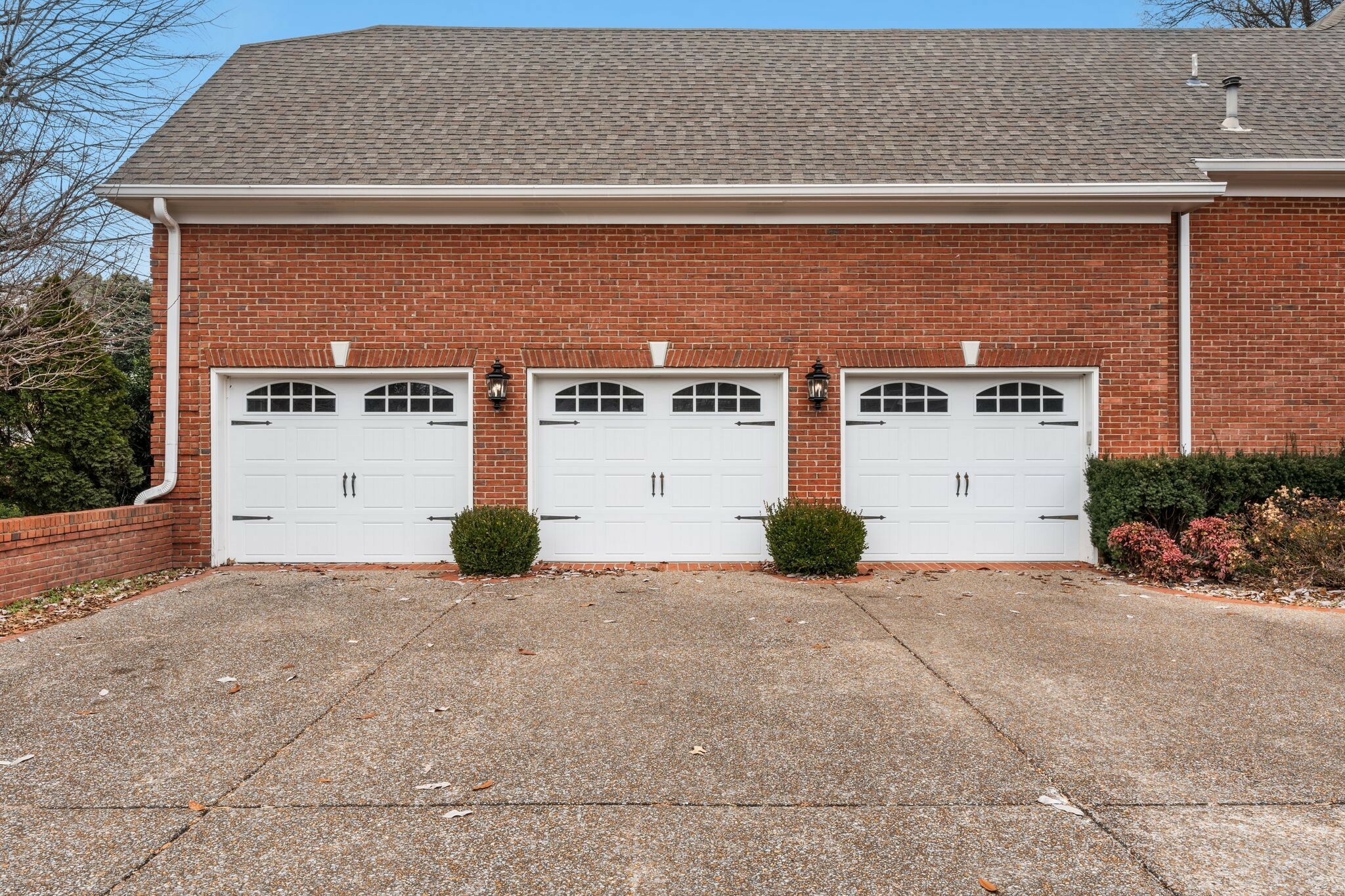 Property Photo:  126 N Country Club Dr  TN 37075 