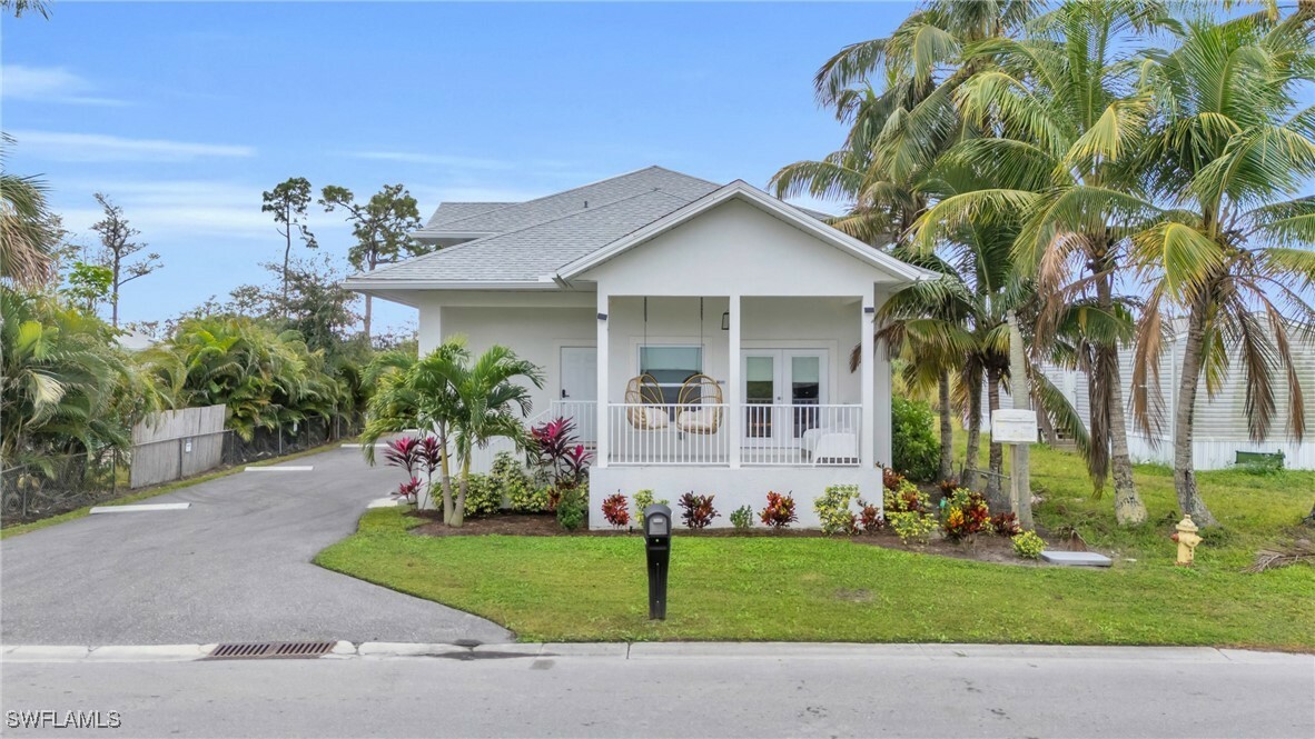 Property Photo: 3204 Karen Drive FL 34112