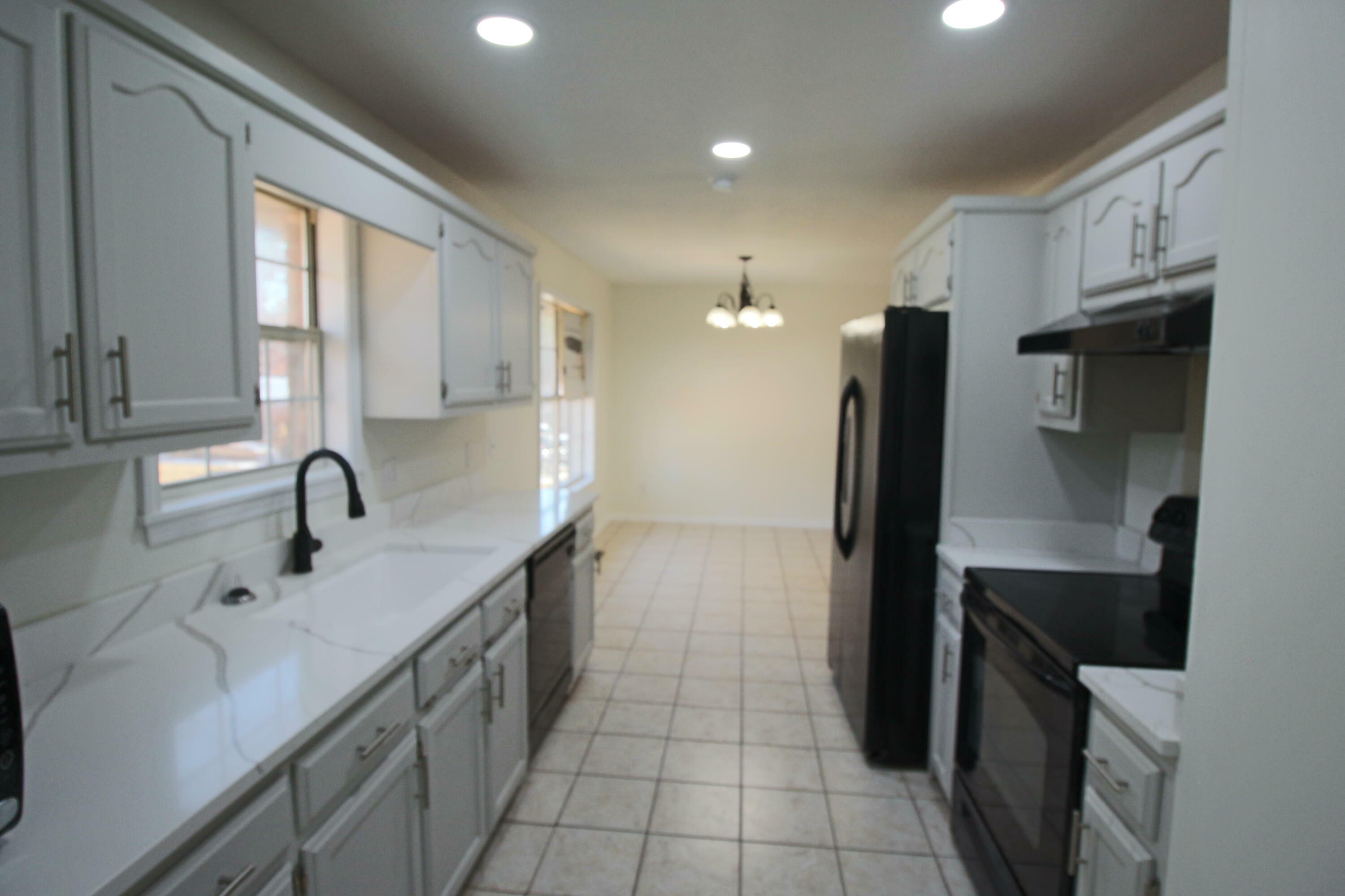 Property Photo:  50 County Road 279  MS 38852 