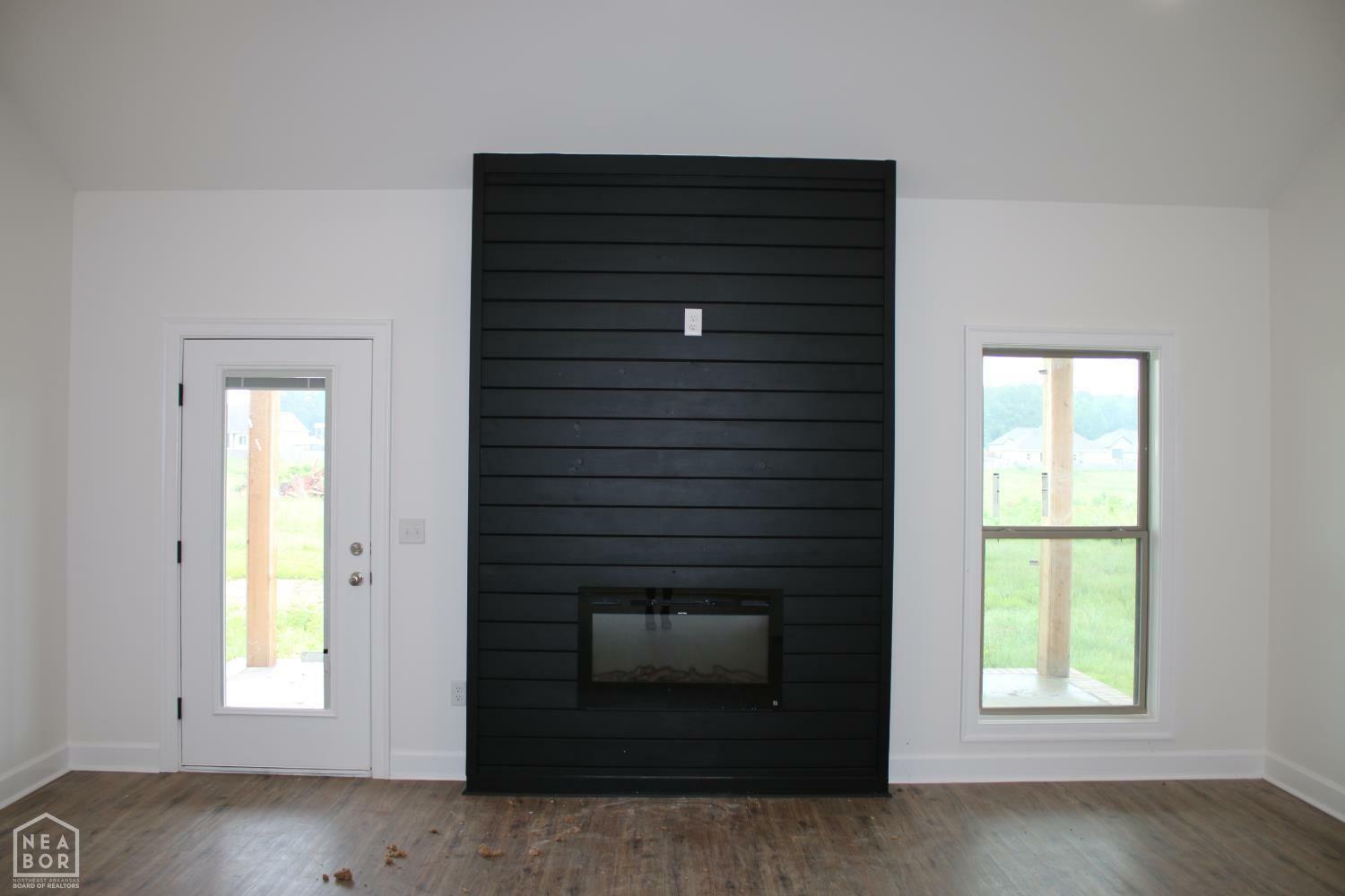 Property Photo: 1816 N Oak AR 72417