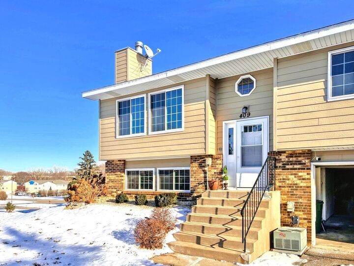 409 Dorland Road S  Maplewood MN 55119 photo