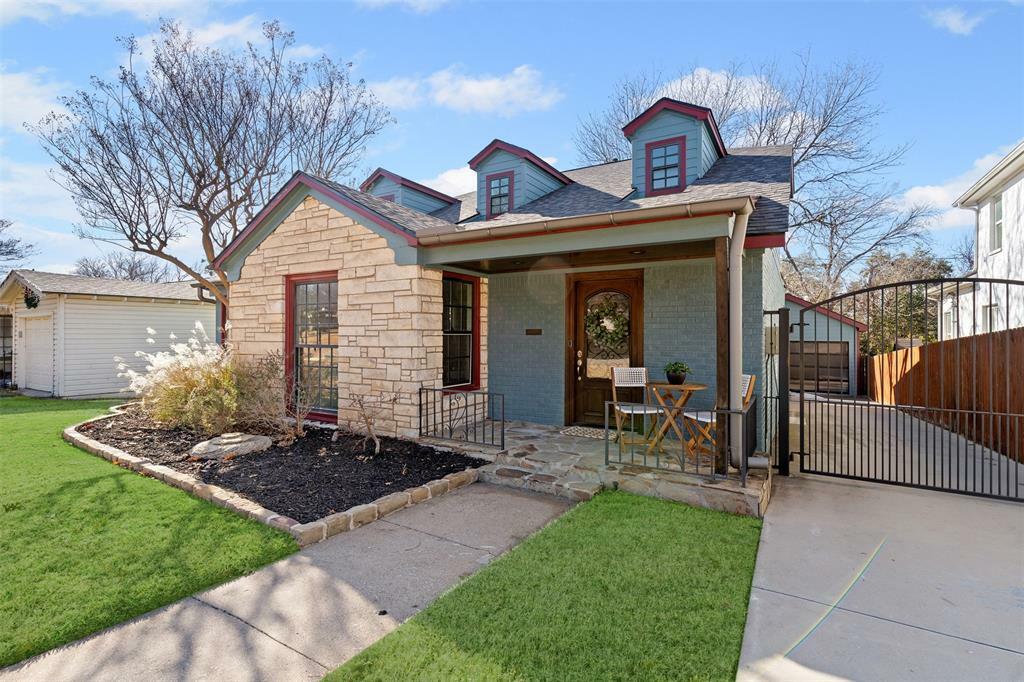 Property Photo:  2548 Walsh Court  TX 76109 