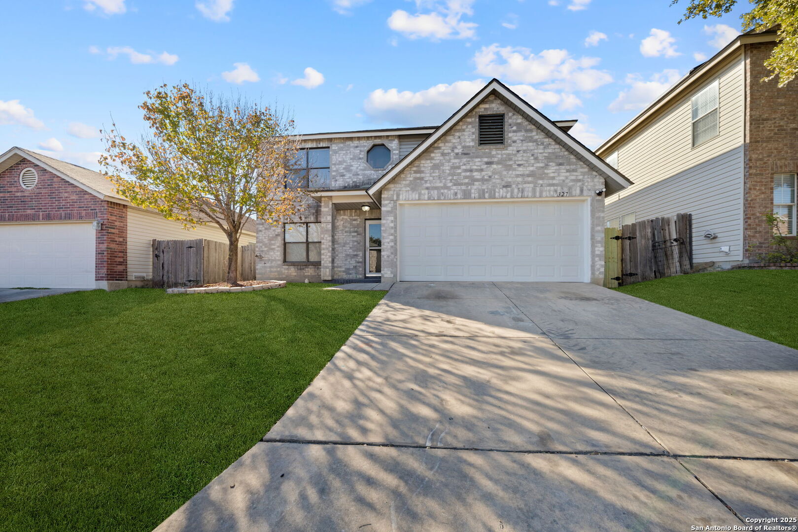 Property Photo: 327 Territory Oak TX 78253