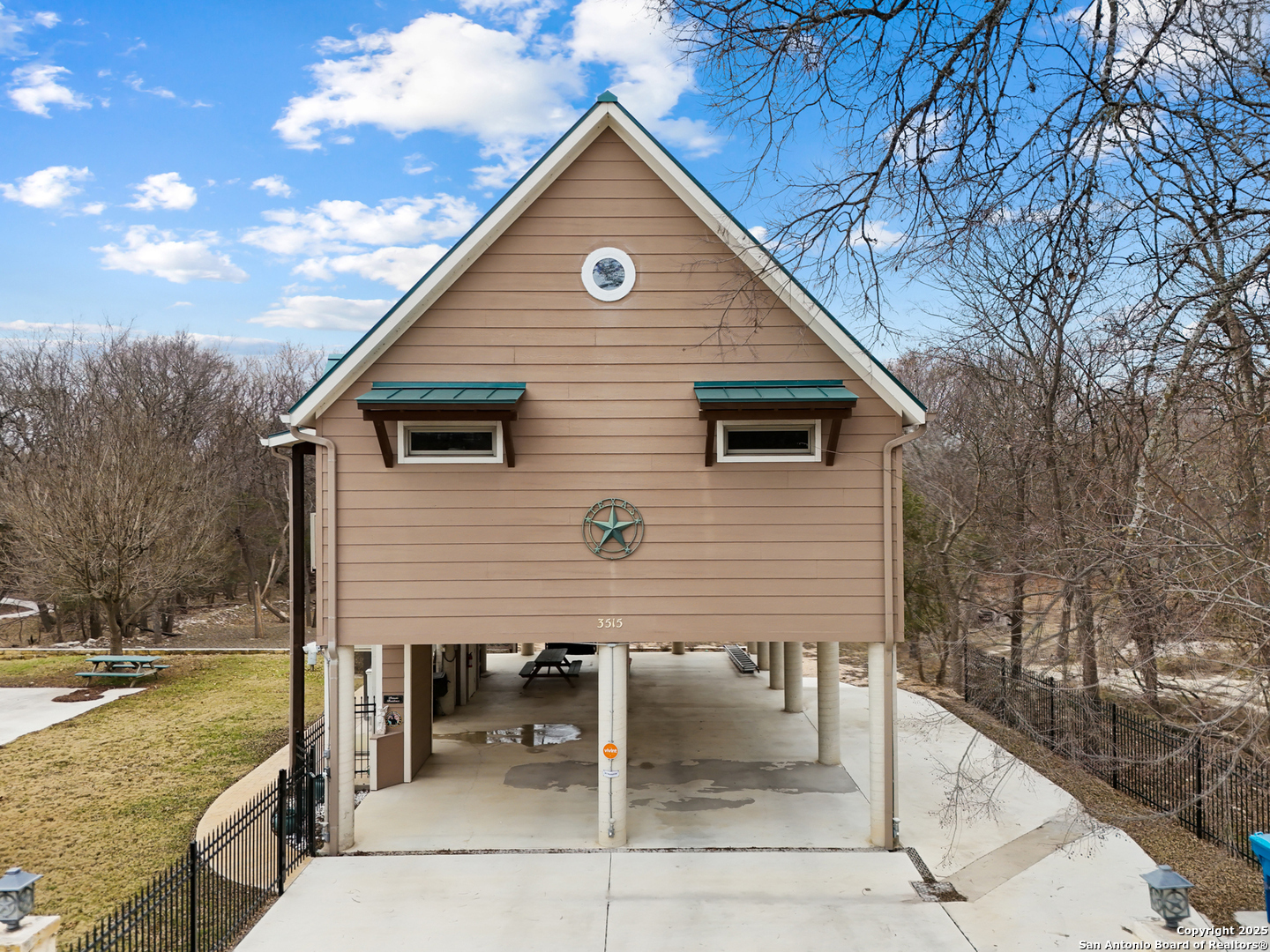 Property Photo: 3615 Riverside Dr TX 78028