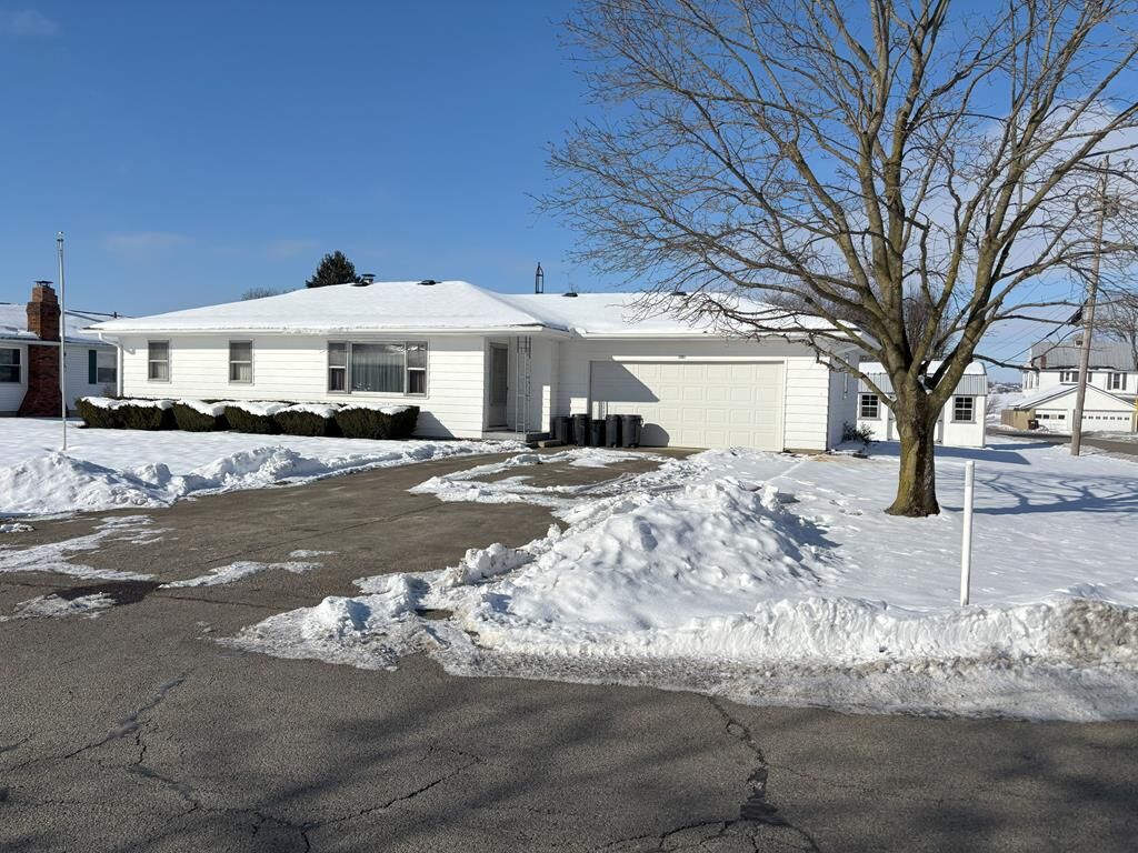 Property Photo: 302 Main Street OH 45628