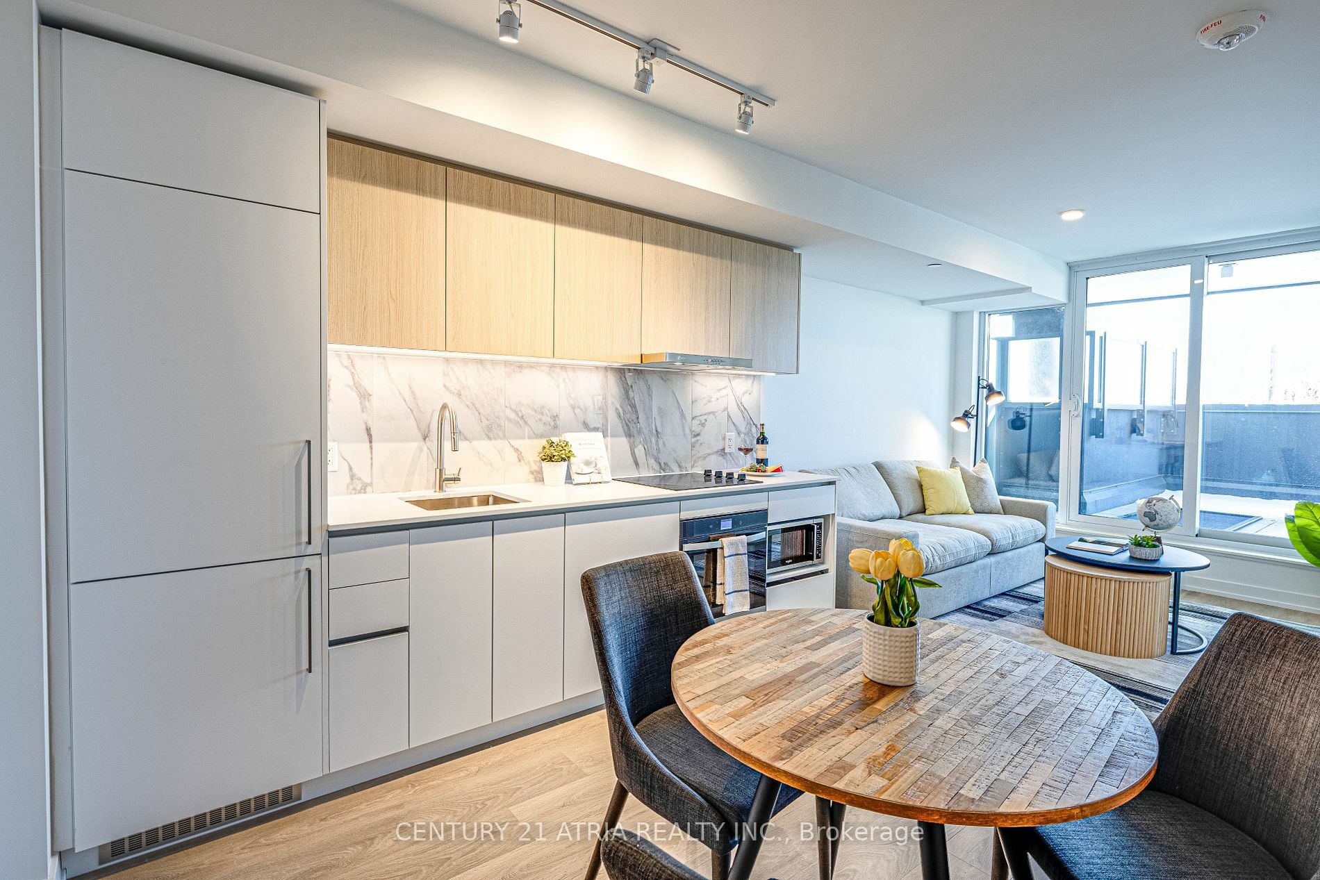 Property Photo:  1100 Sheppard Ave W 521  ON M3K 0E4 