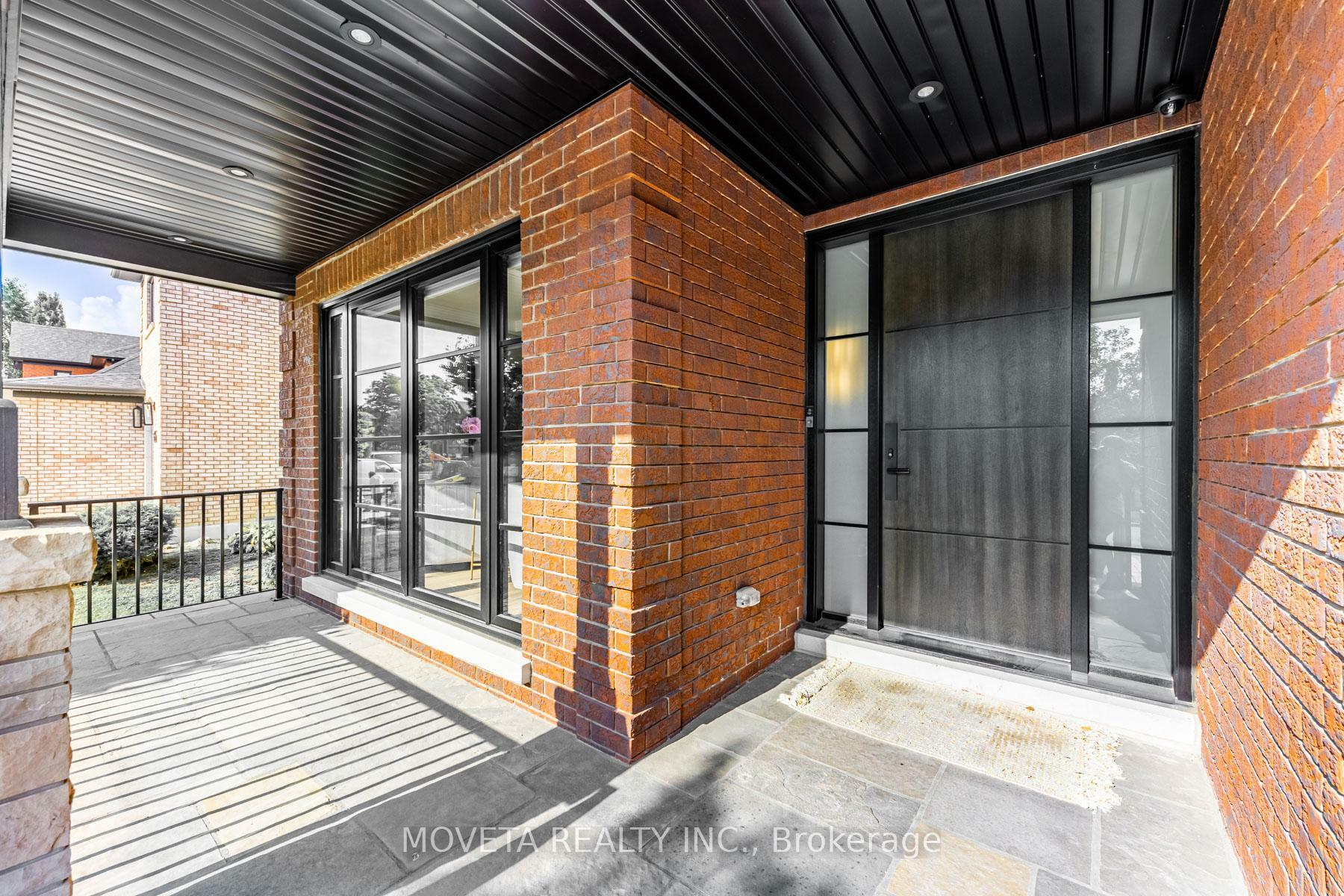 Property Photo: 59 Mellings Dr ON L4L 8J2