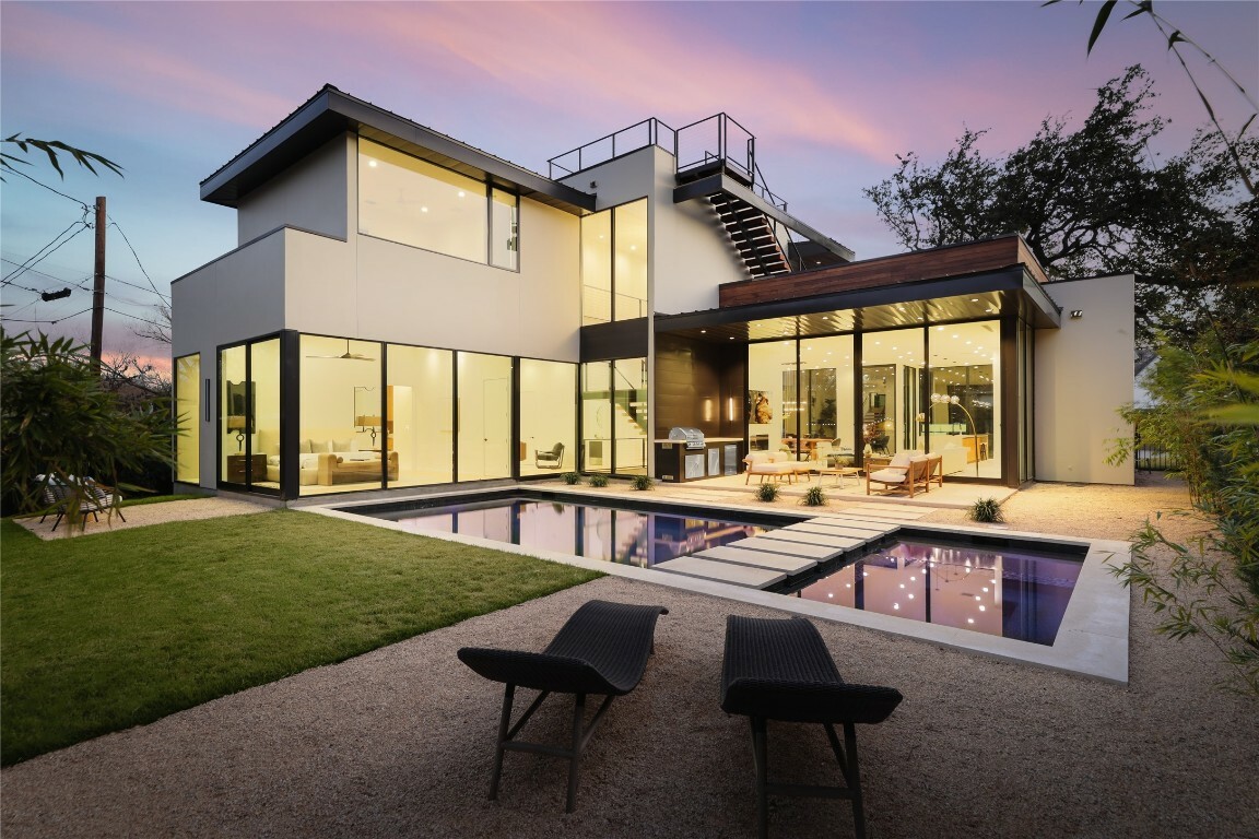 Property Photo: 2102 Bowman Avenue TX 78703
