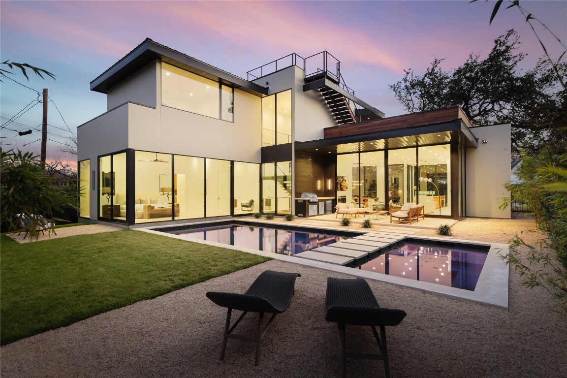 Property Photo: 2102 Bowman Avenue TX 78703