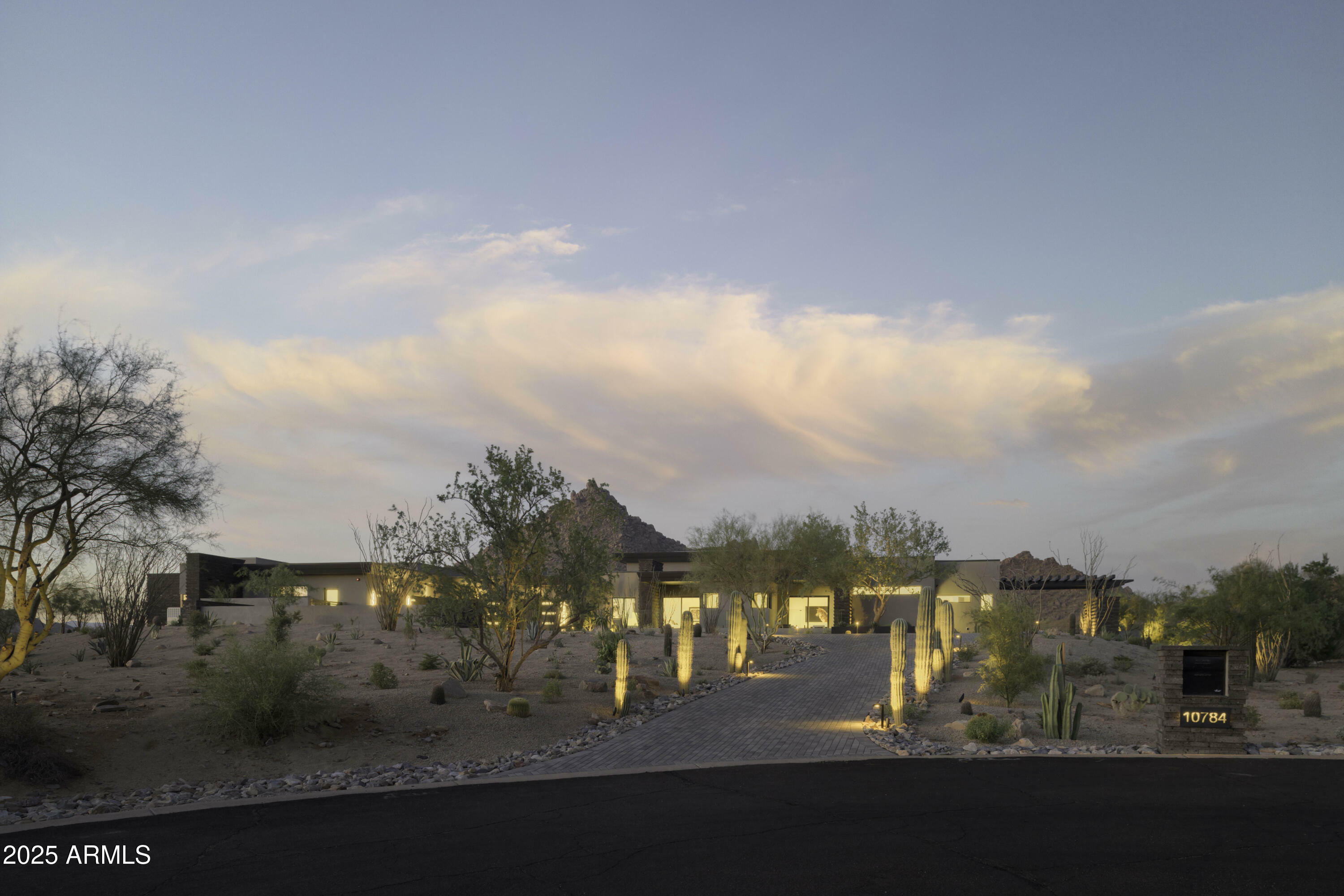 Property Photo:  10784 E Pinnacle Peak Road  AZ 85255 