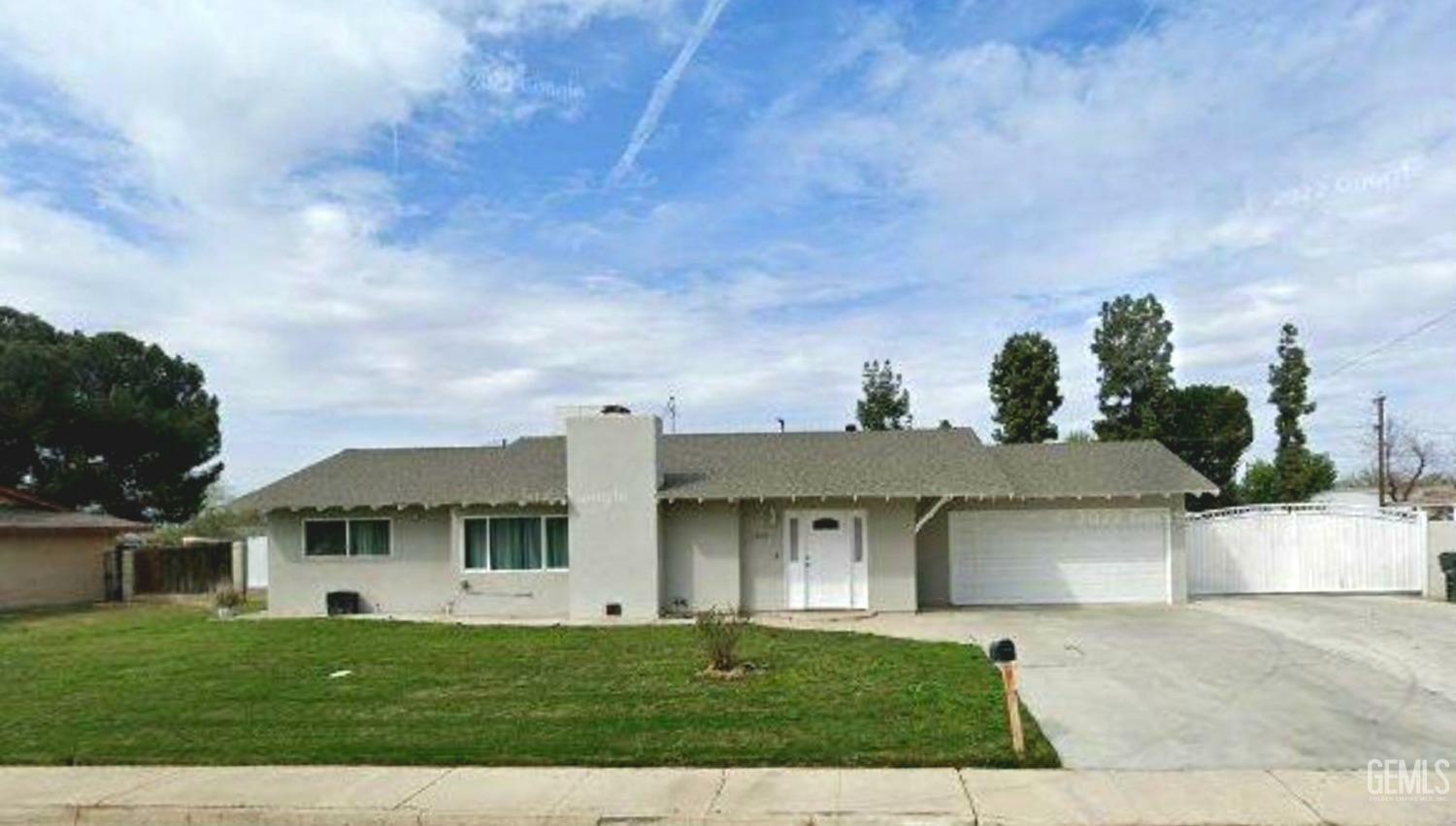 Property Photo:  7708 Bonanza Drive  CA 93307 