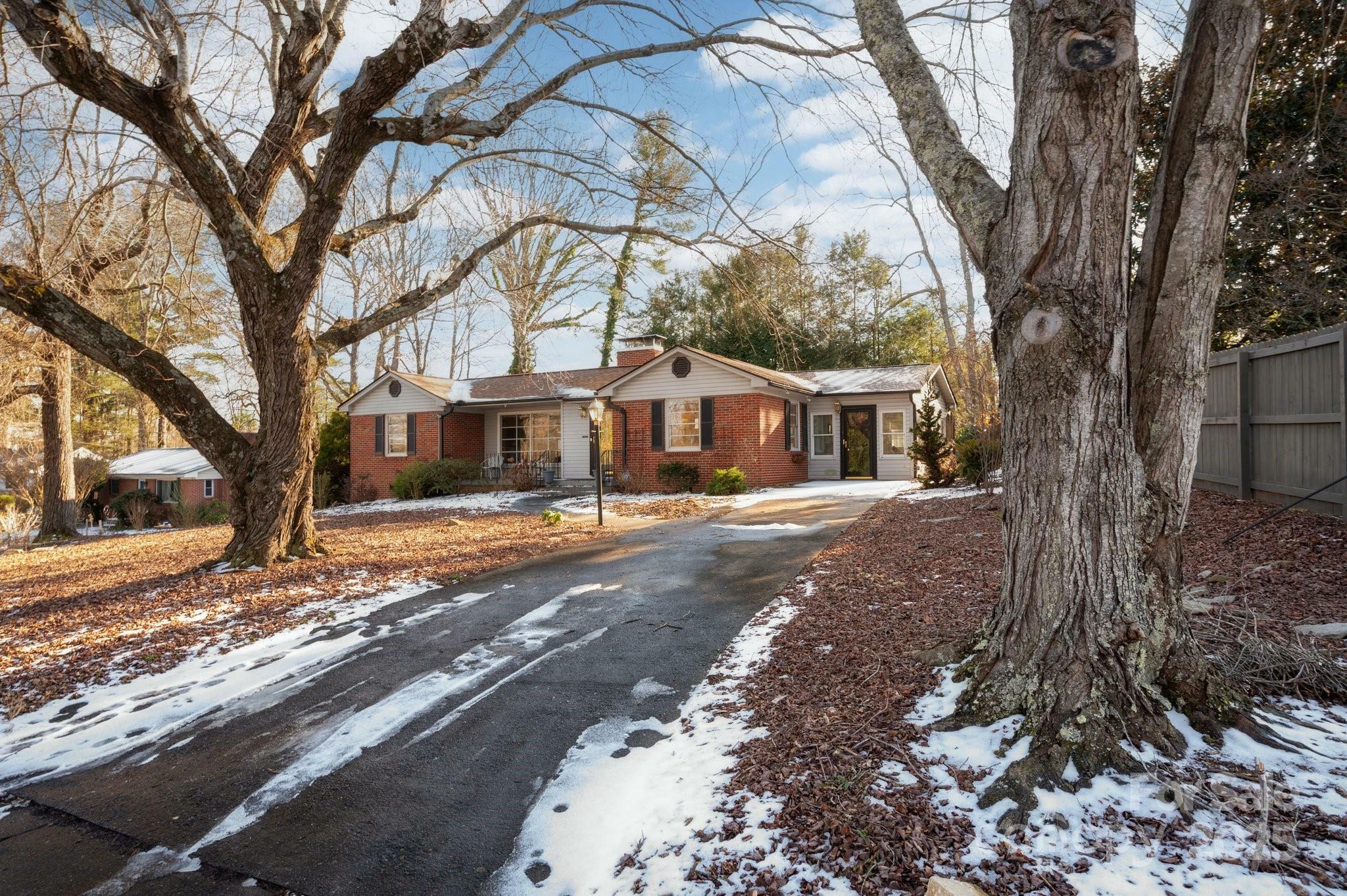 Property Photo:  65 Wilshire Drive  NC 28806 