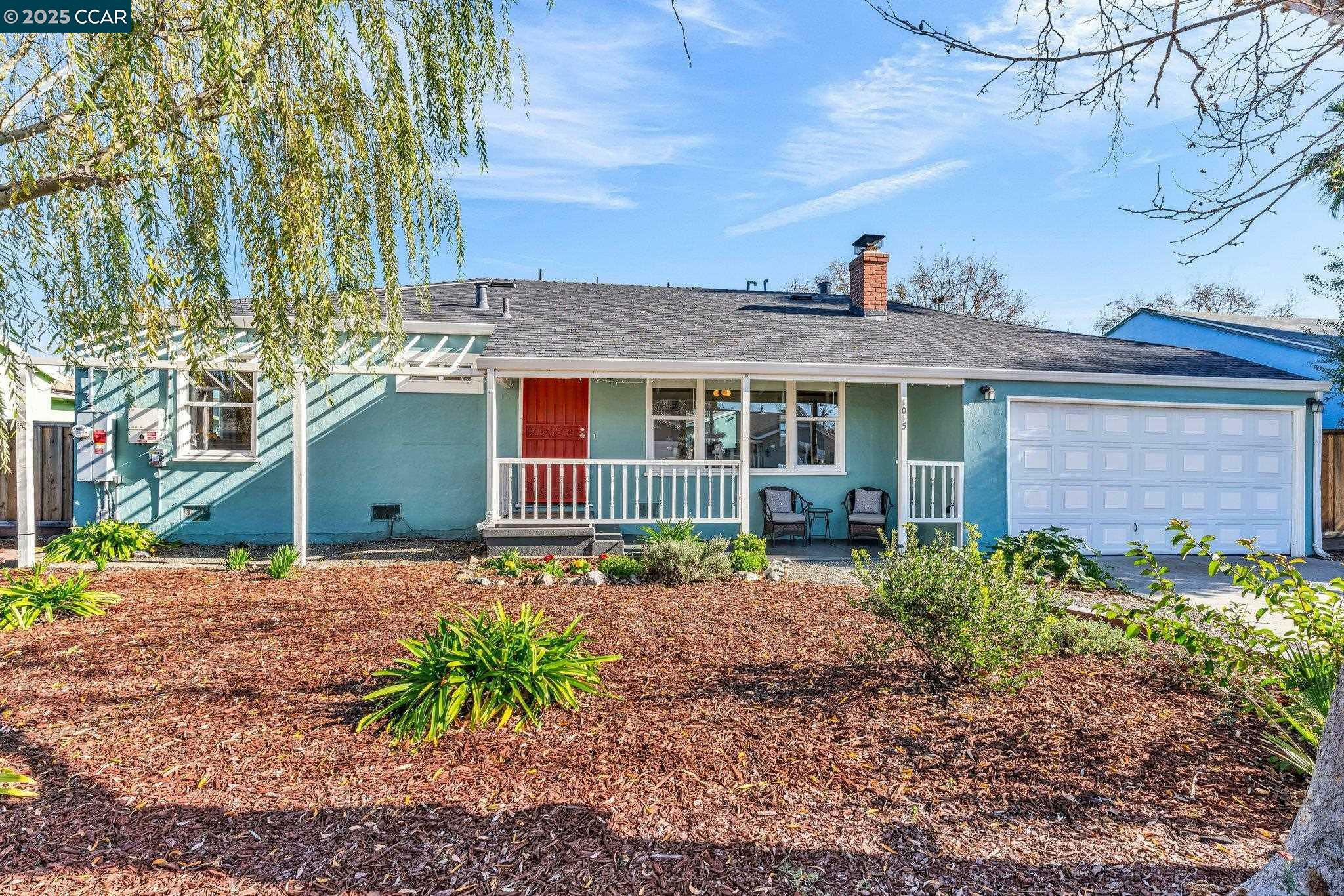 Property Photo:  1015 Hook Ave  CA 94523 