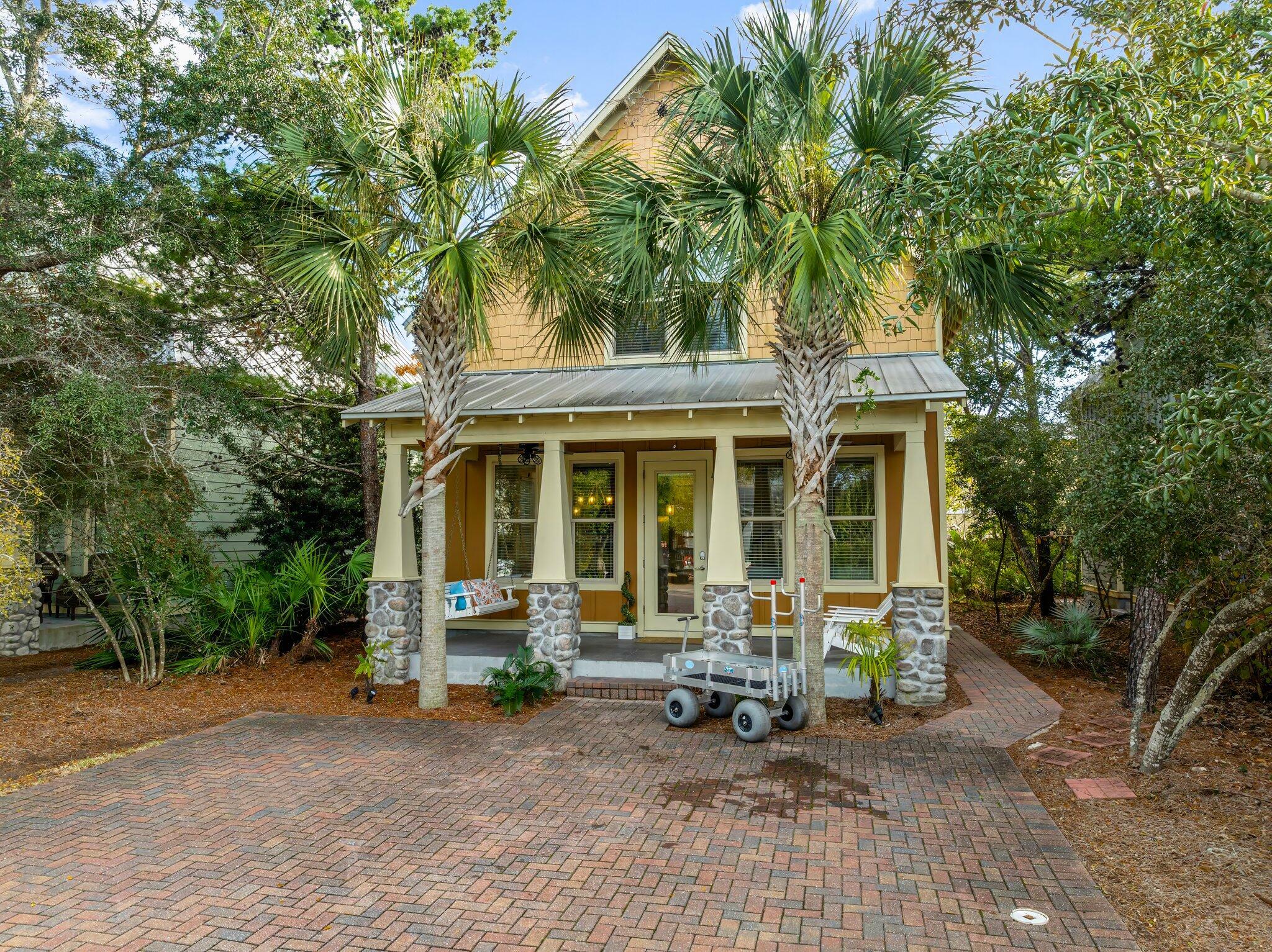 Property Photo:  18 Classic Court Lane  FL 32459 