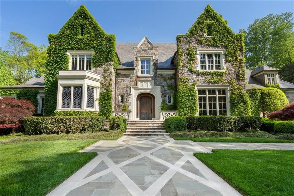 Property Photo:  3685 Paces Ferry Road NW  GA 30327 