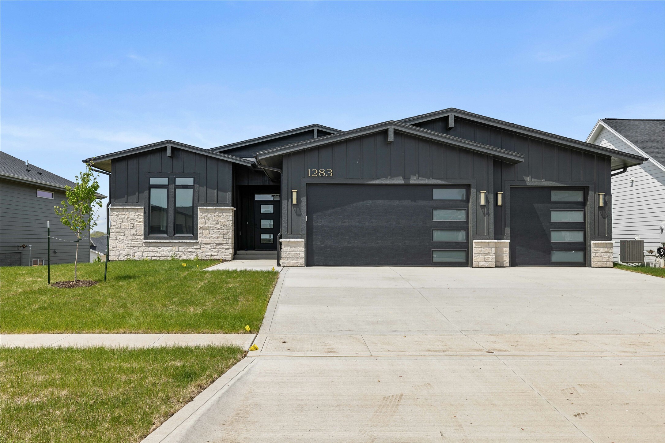 Property Photo: 1283 S Radley Street IA 50266
