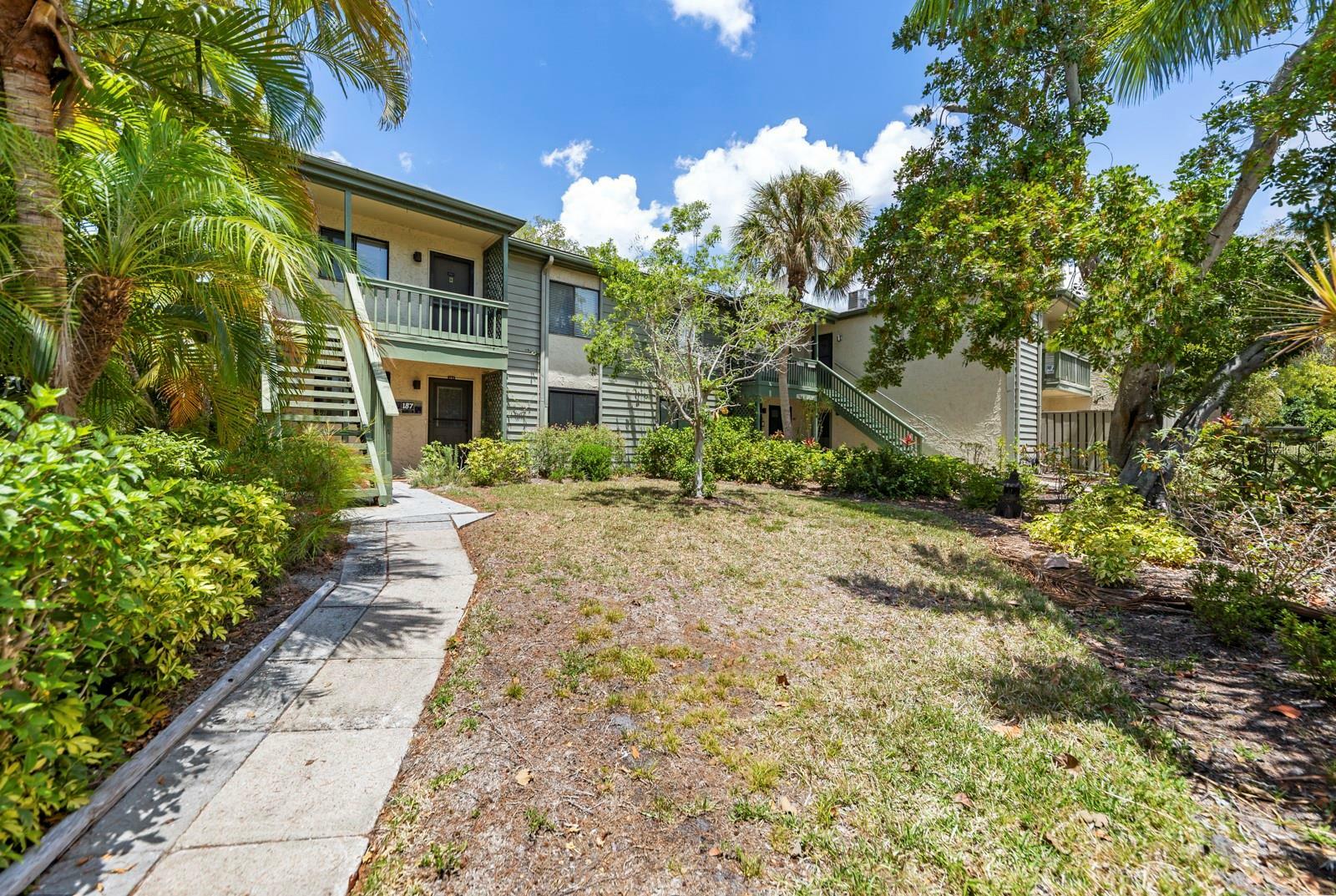 Property Photo:  1519 Pelican Point Drive 187  FL 34231 