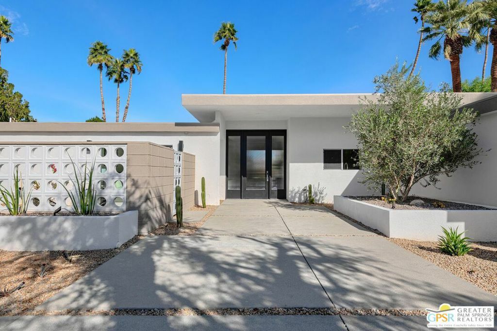 Property Photo:  2220 S Yosemite Drive  CA 92264 