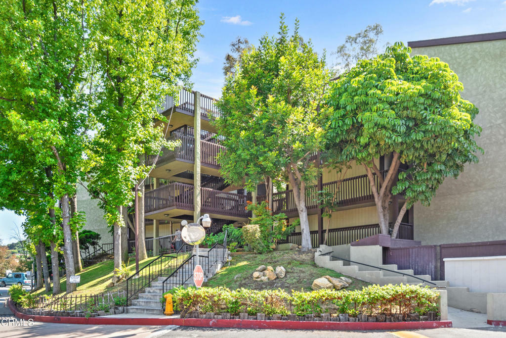 Property Photo:  5870 Benner Street 102  CA 90042 