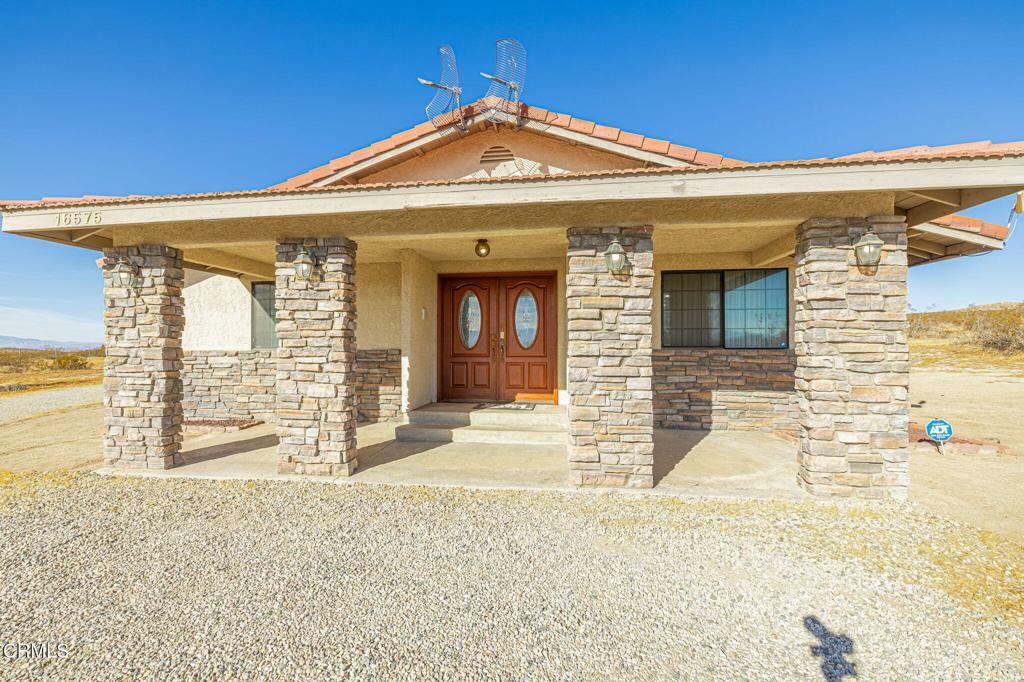 16575 E Avenue G  Lancaster CA 93535 photo