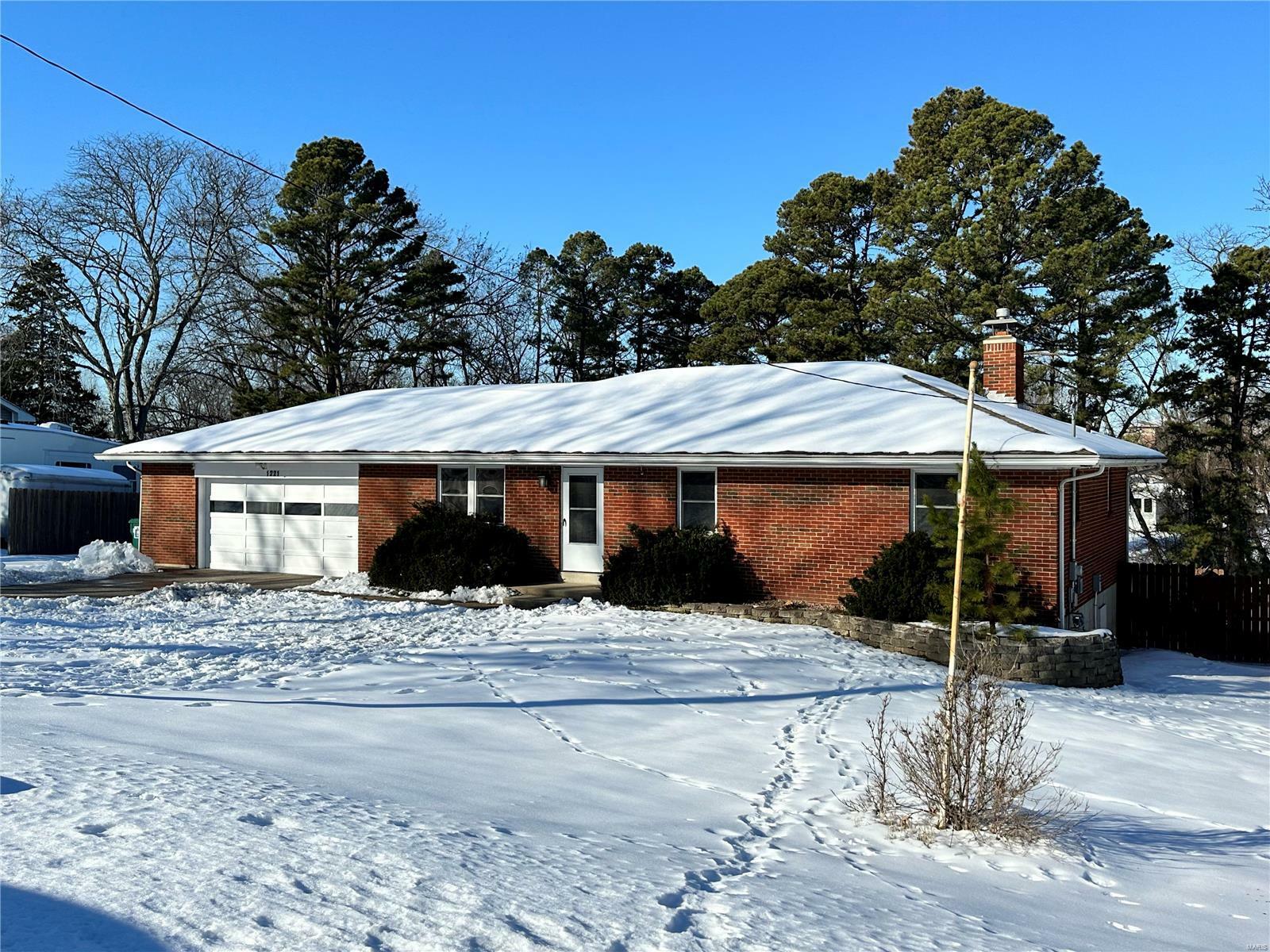 Property Photo:  1221 Fairview Drive  MO 63011 