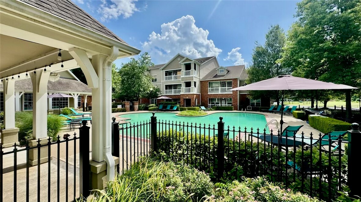 4261 Meadow Creek 303  Fayetteville AR 72703 photo