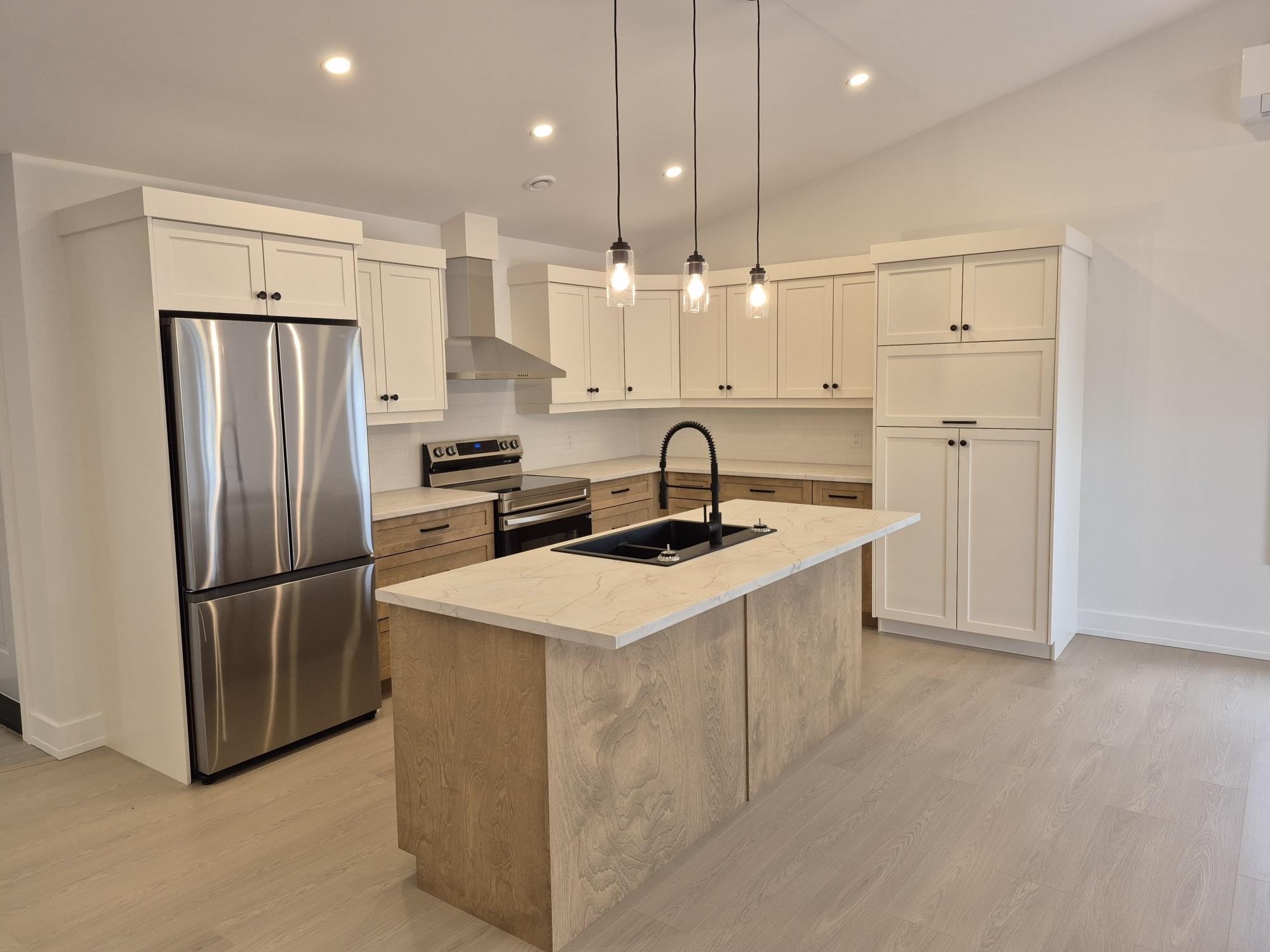Property Photo: 158 Key Avenue PE C1N 6G3