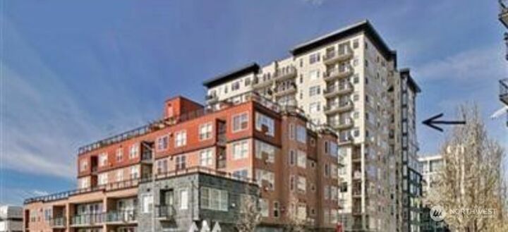 2607  Western Avenue 1007  Seattle WA 98121 photo