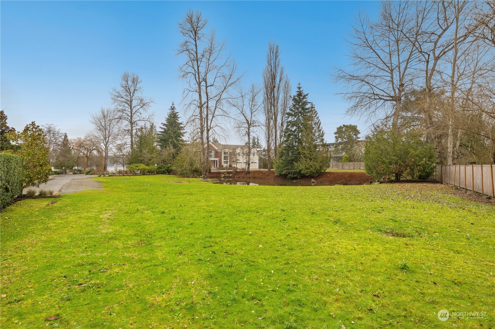 Property Photo: 2538 39th Avenue E 6 WA 98112
