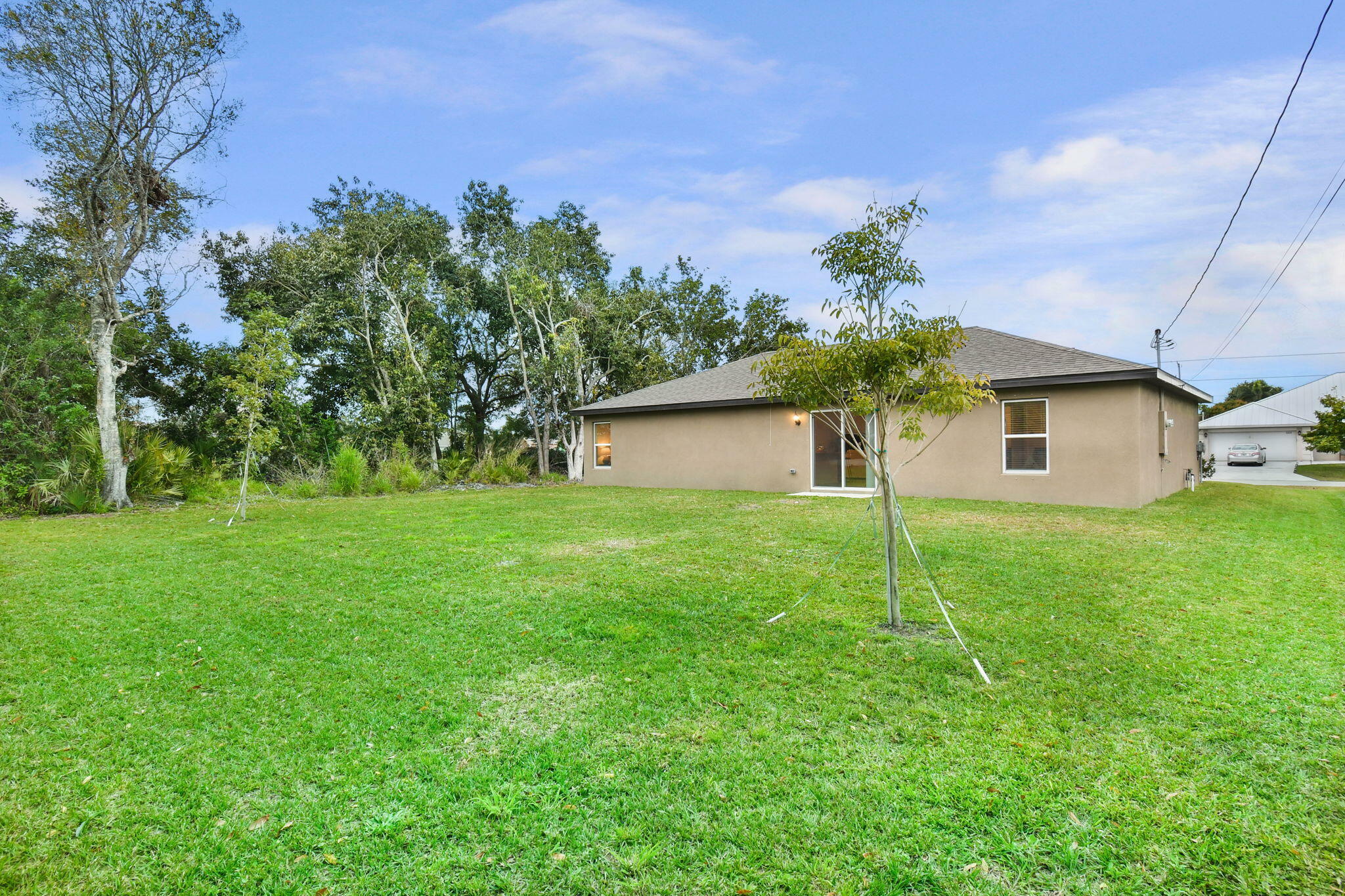 Property Photo:  2010 SW Beard Street  FL 34953 