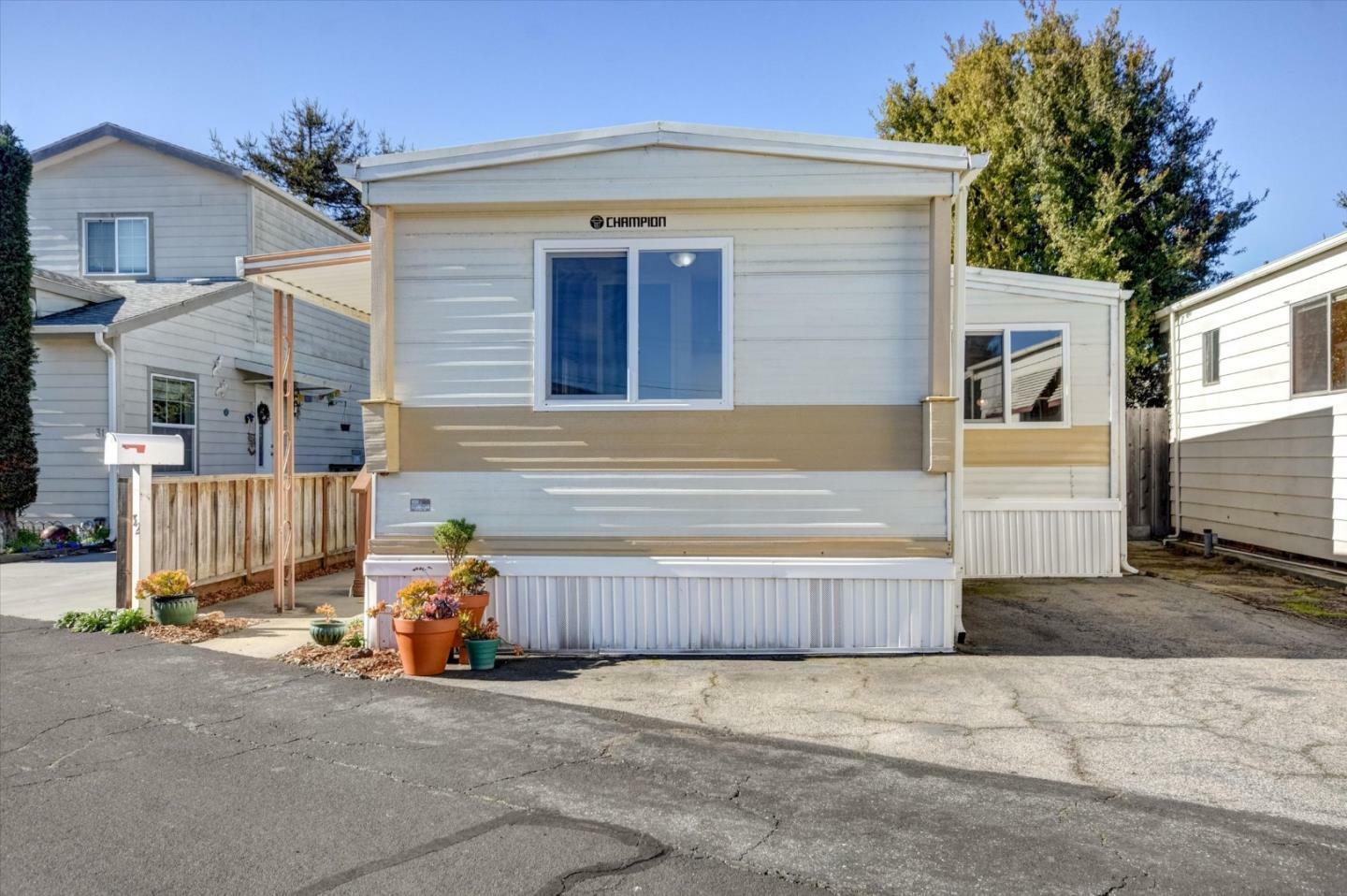 Property Photo:  1255 38th Avenue 32  CA 95062 