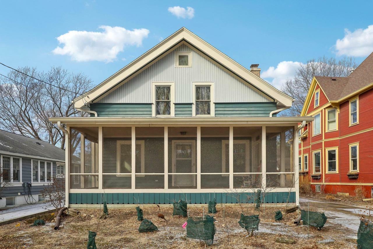 Property Photo: 2206 West Lawn Avenue WI 53711