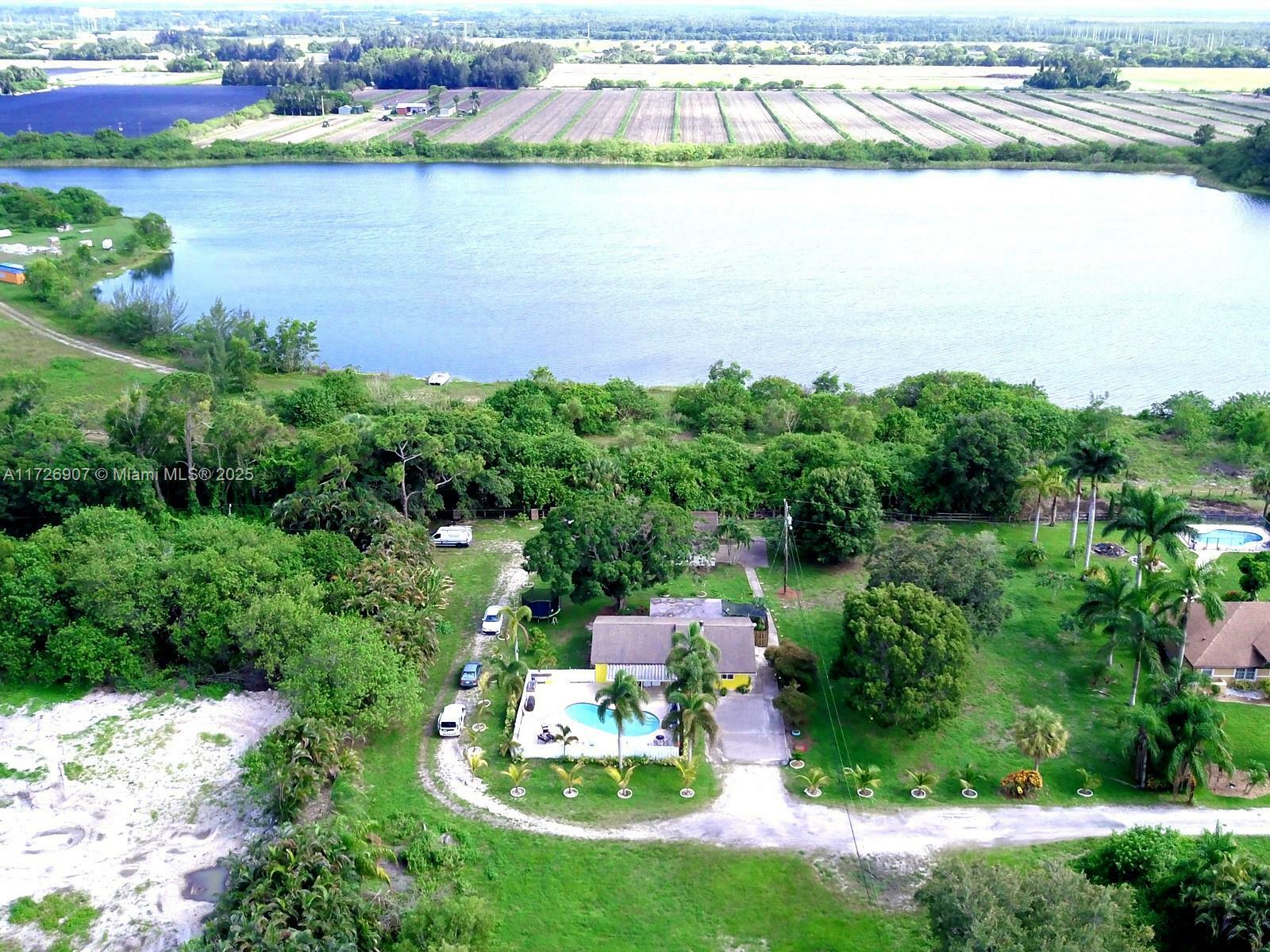 Property Photo:  10646 Barn Rd  FL 33449 