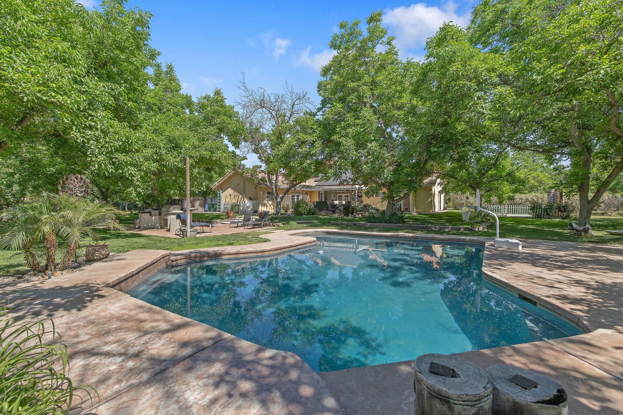 Property Photo: 13287 El Nogal Avenue CA 93292