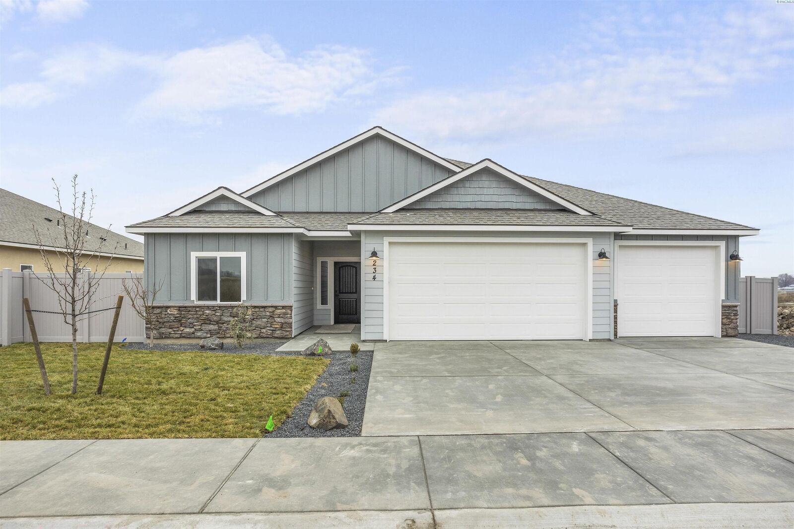 Property Photo: 234 Schrute Road WA 99350