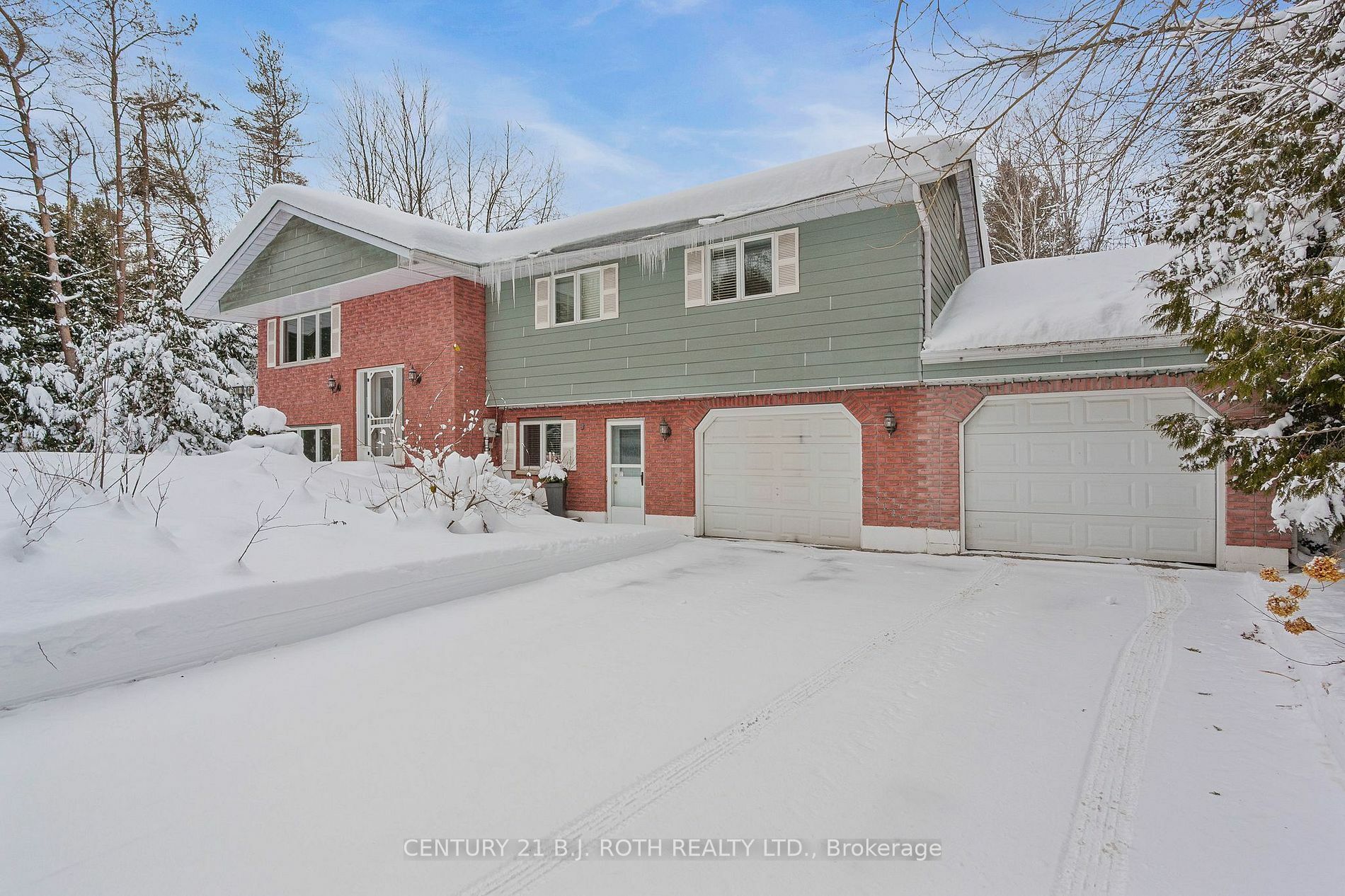 Property Photo:  3998 Martindale Cres  ON L3V 0W9 