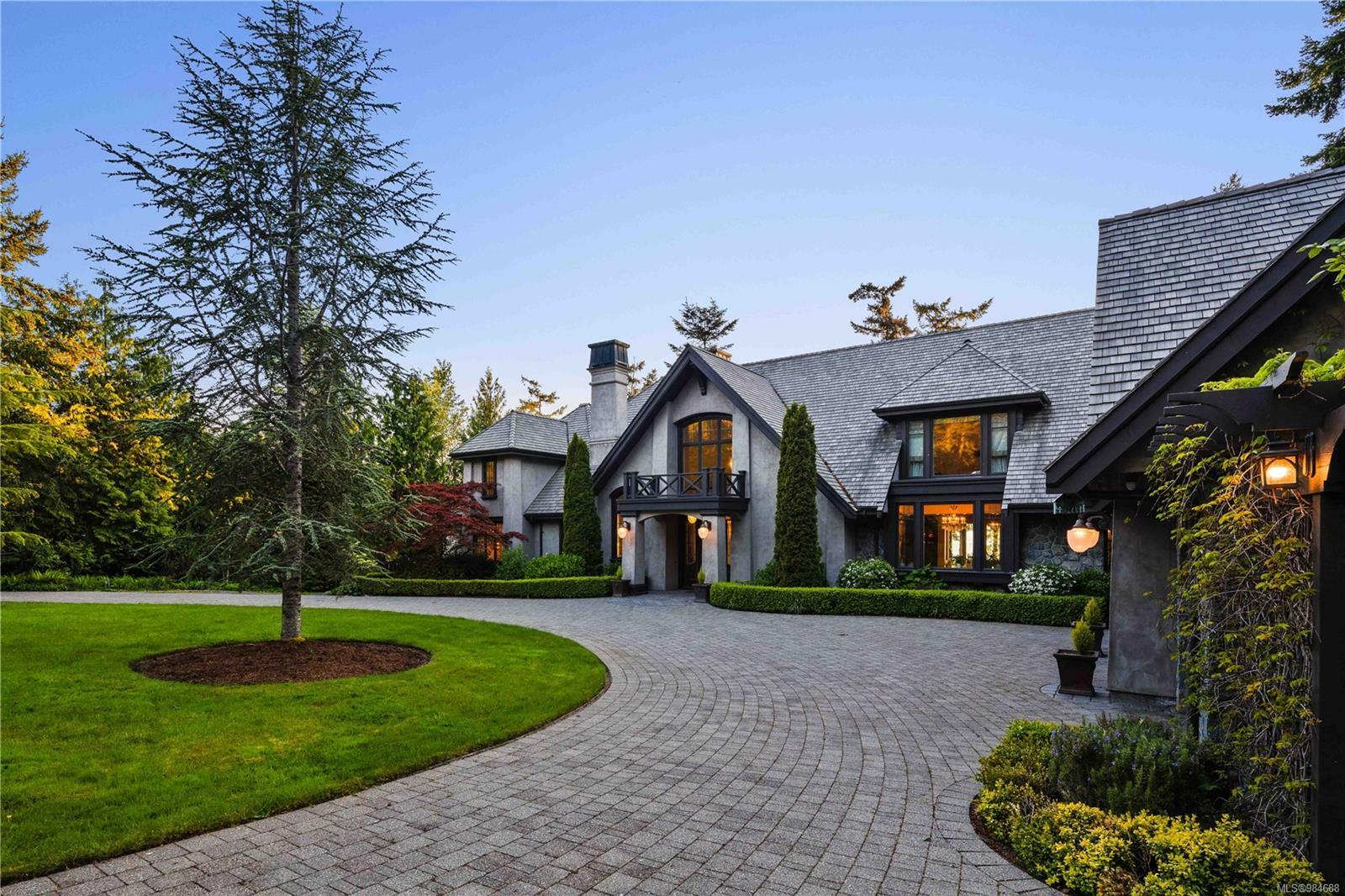 Property Photo: 9310 Ardmore Dr BC V8L 5G4
