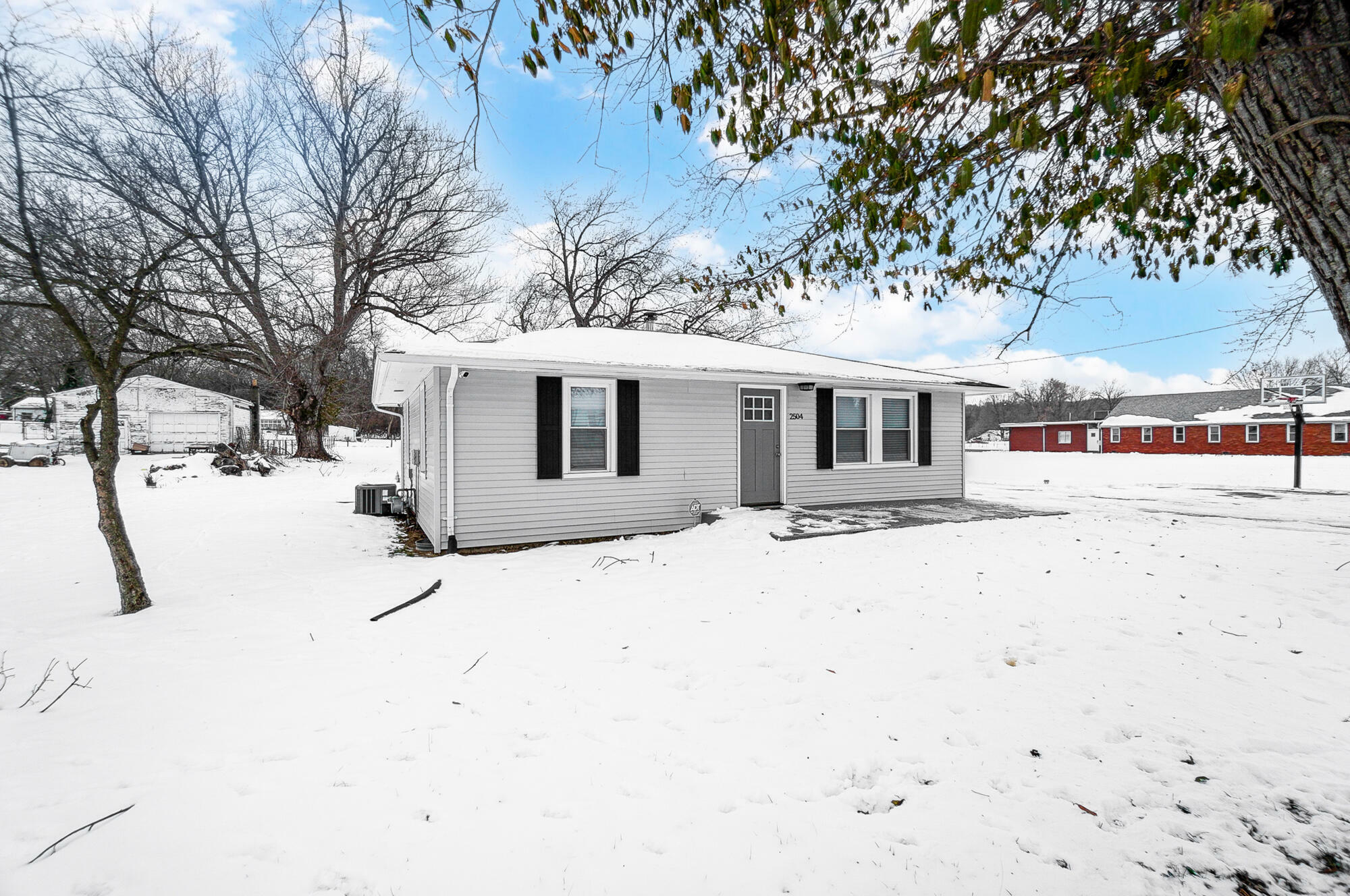 Property Photo:  2504 Hilldale Road  OH 45505 